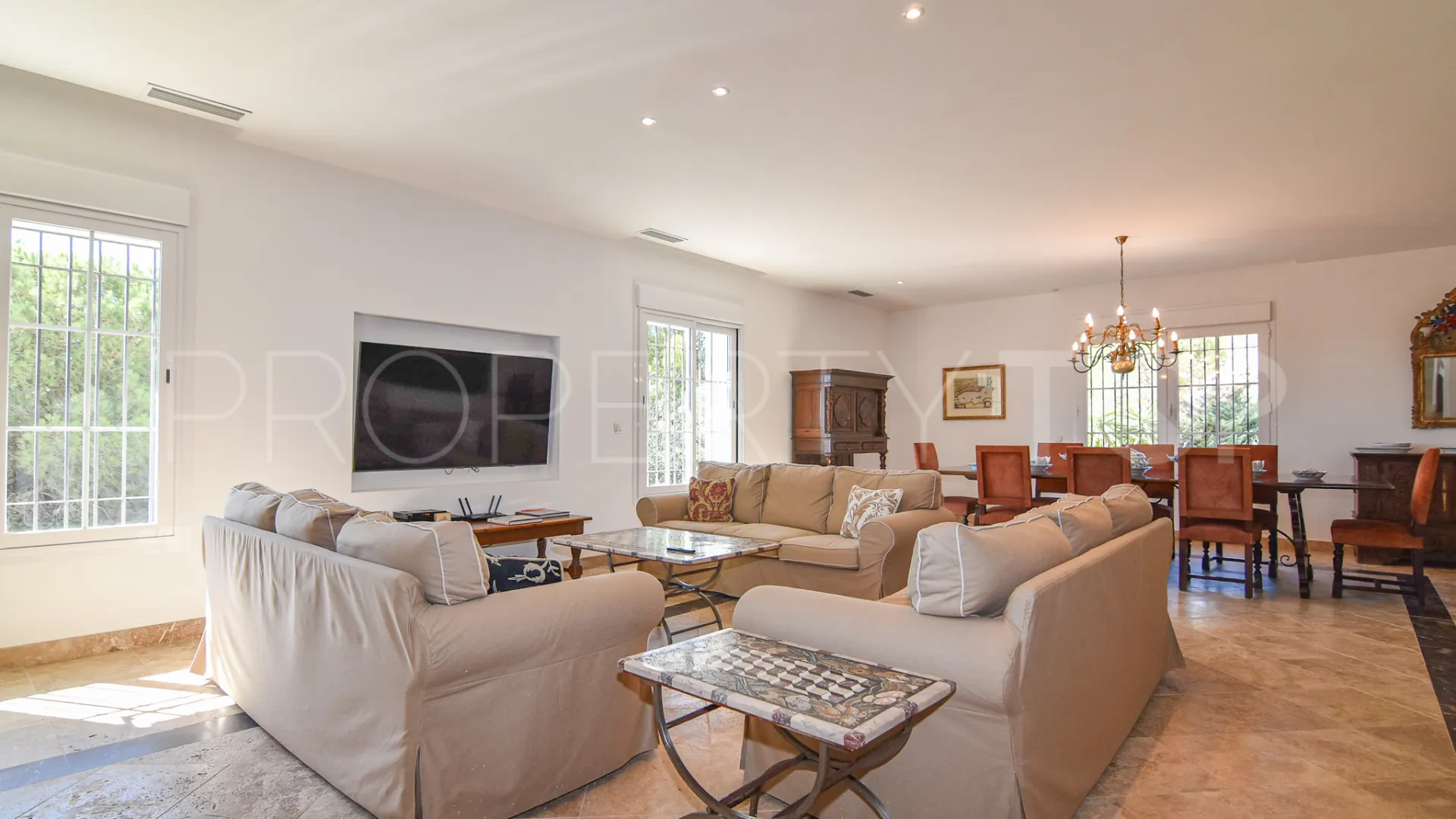 7 bedrooms villa for sale in La Reserva