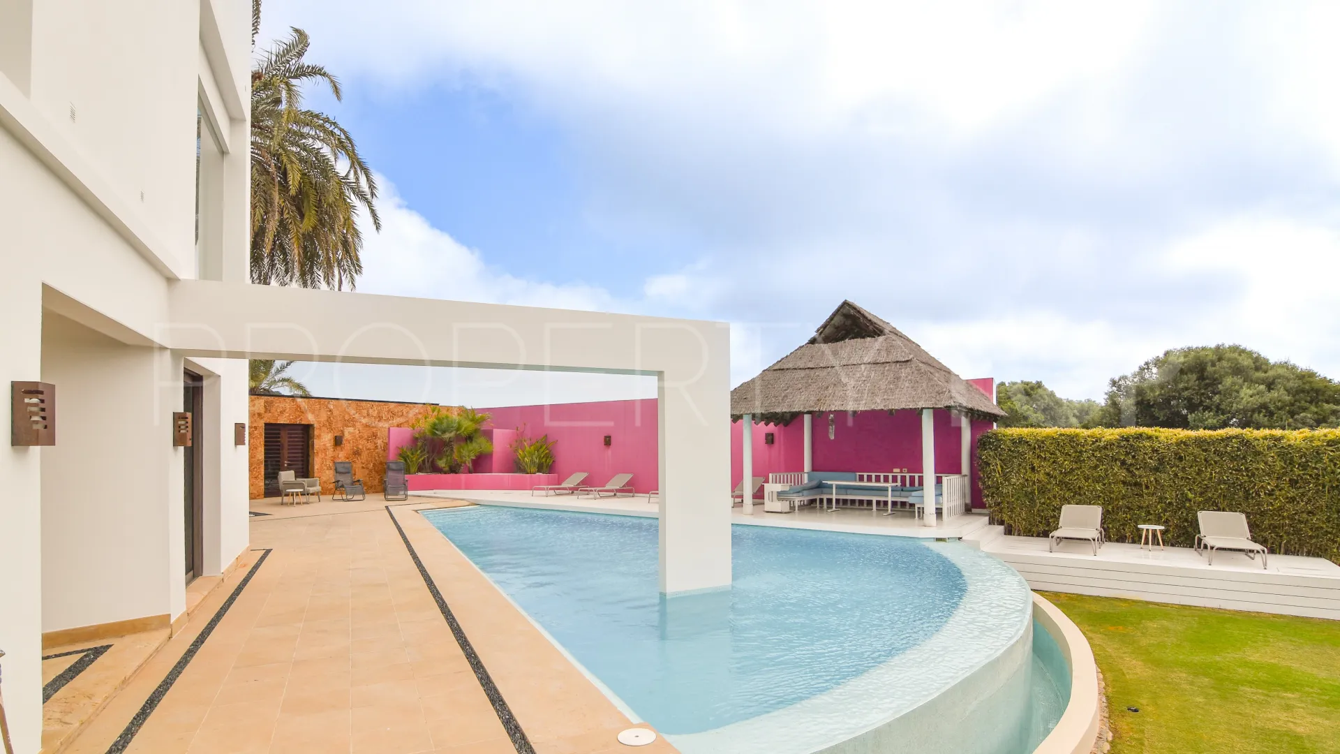 Villa for sale in La Reserva
