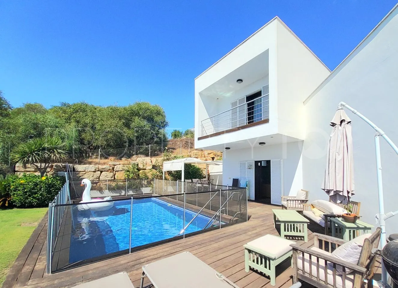For sale villa in Torreguadiaro