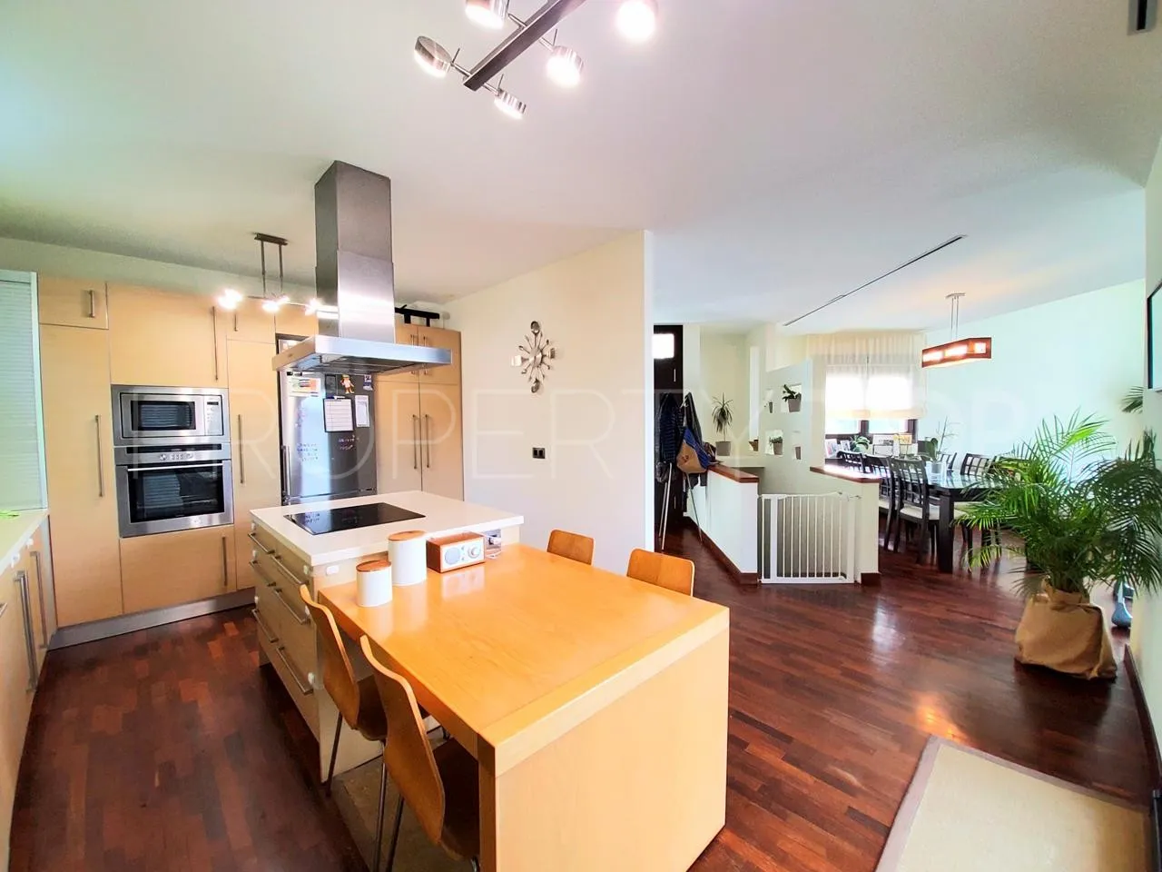 For sale villa in Torreguadiaro