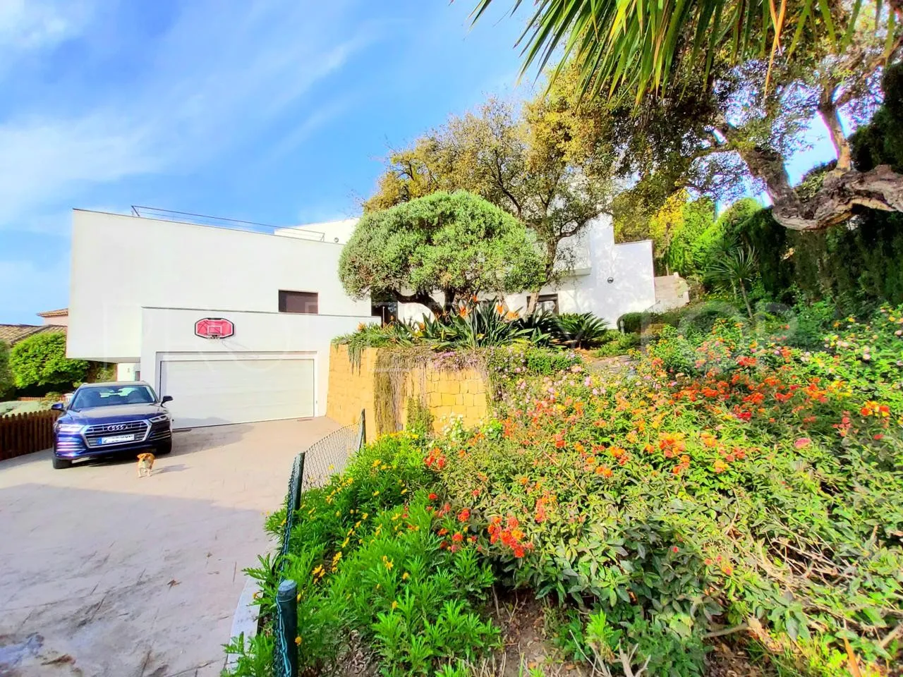 For sale villa in Torreguadiaro