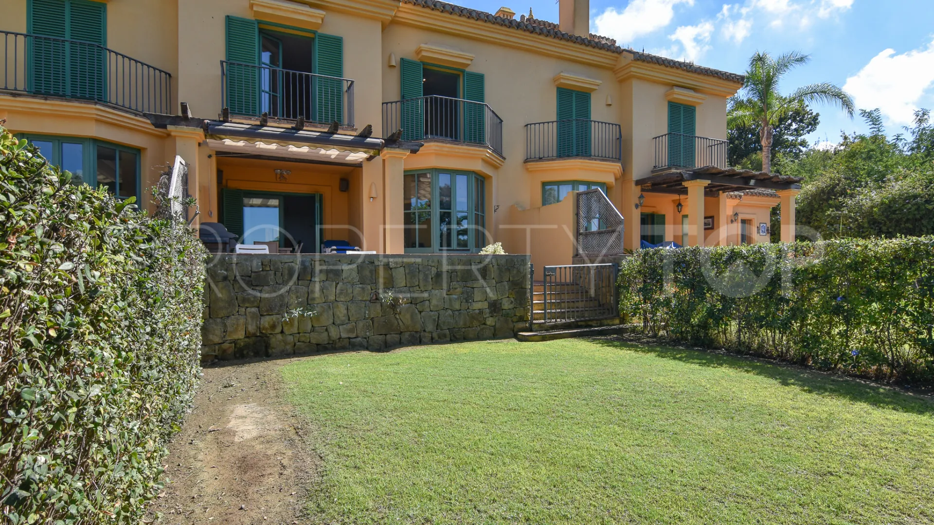 For sale 3 bedrooms town house in Almenara Golf