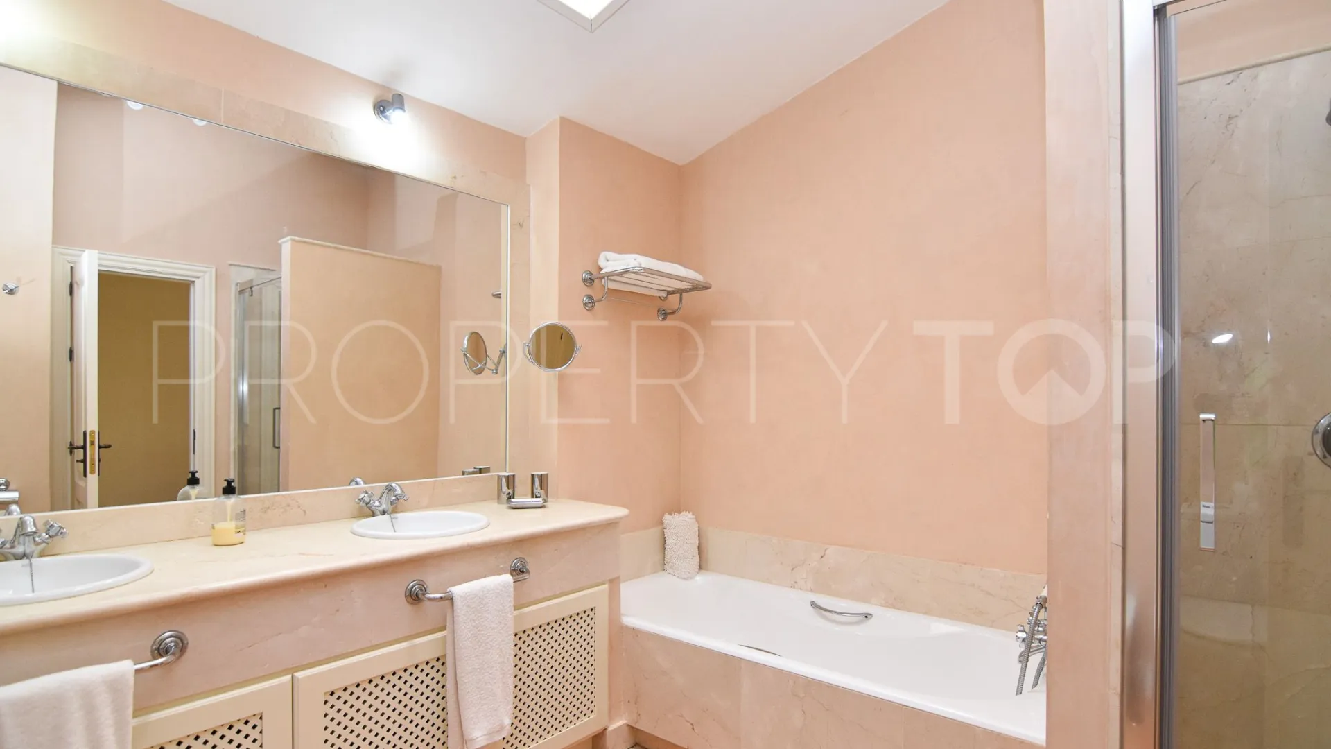 For sale 3 bedrooms town house in Almenara Golf