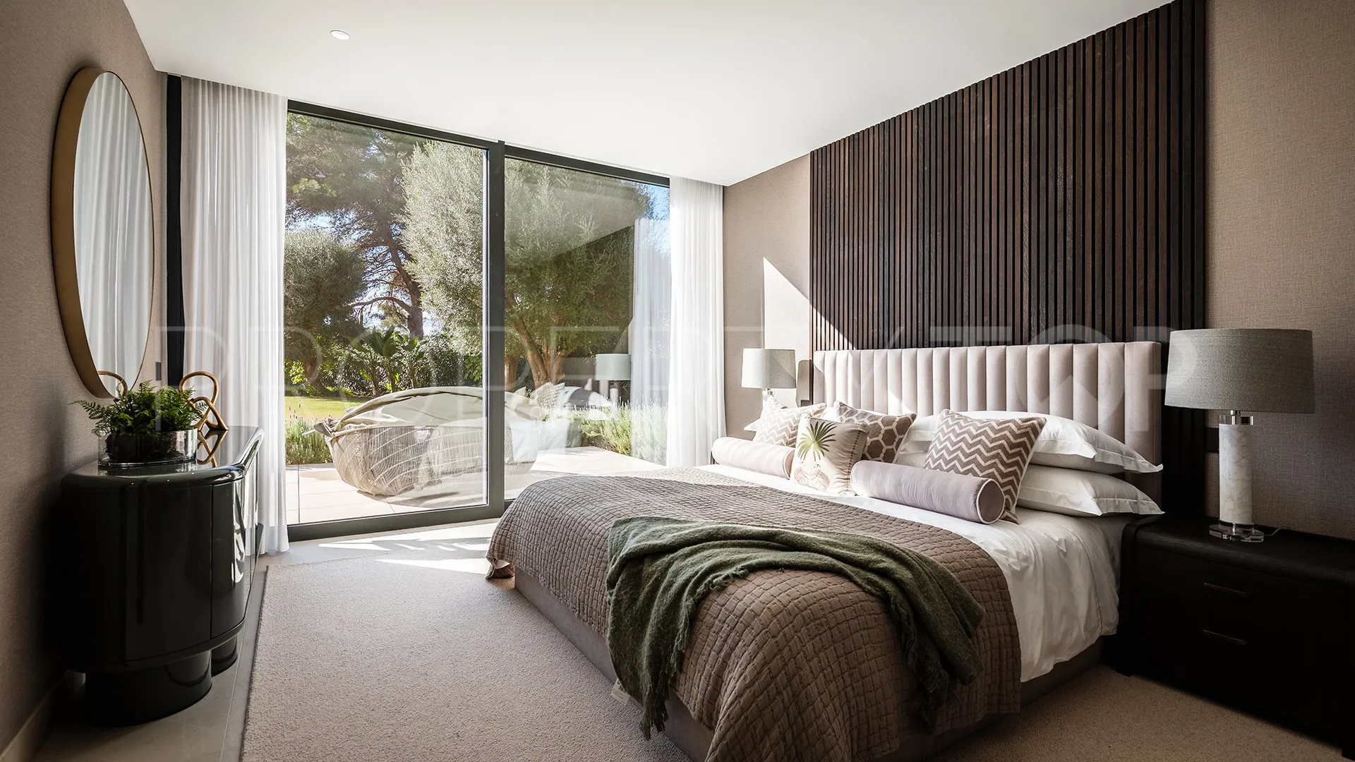 Villa for sale in Kings & Queens