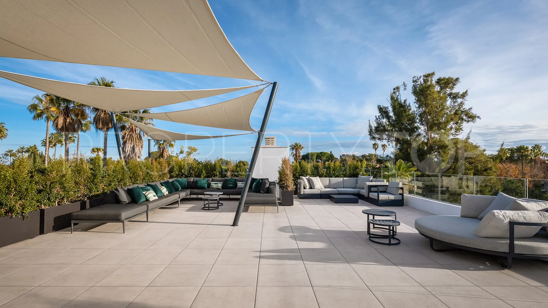 Villa for sale in Kings & Queens