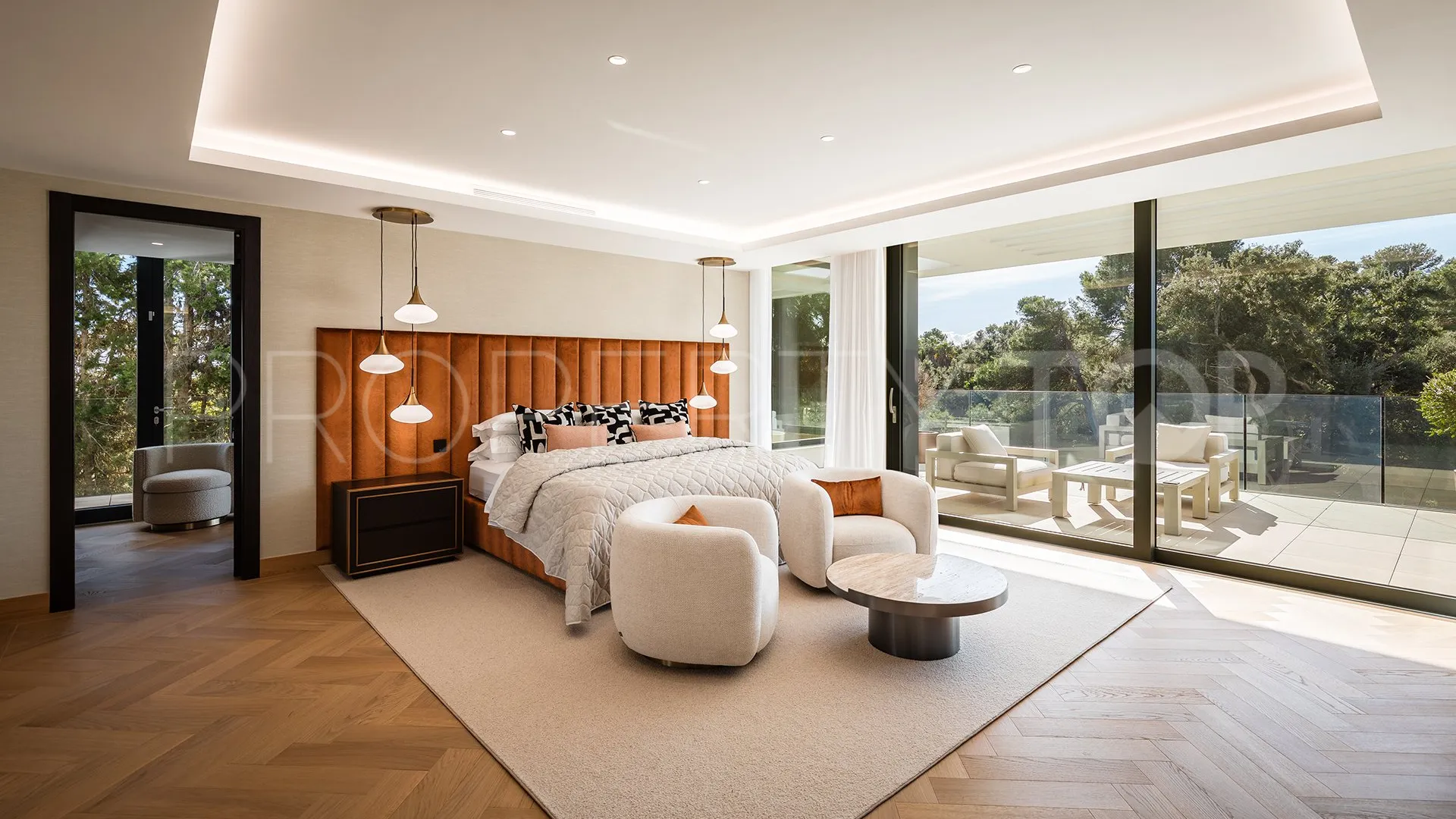 Villa for sale in Kings & Queens