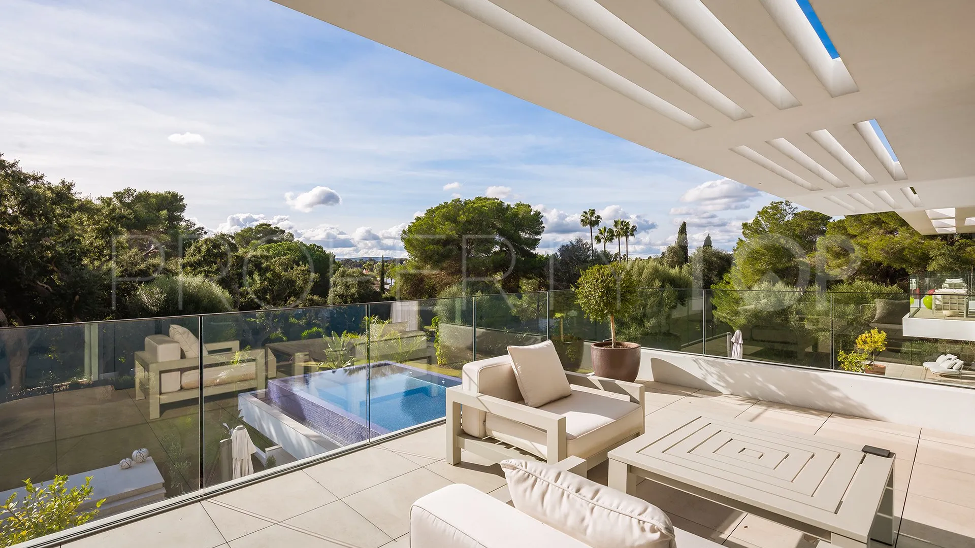 Villa for sale in Kings & Queens