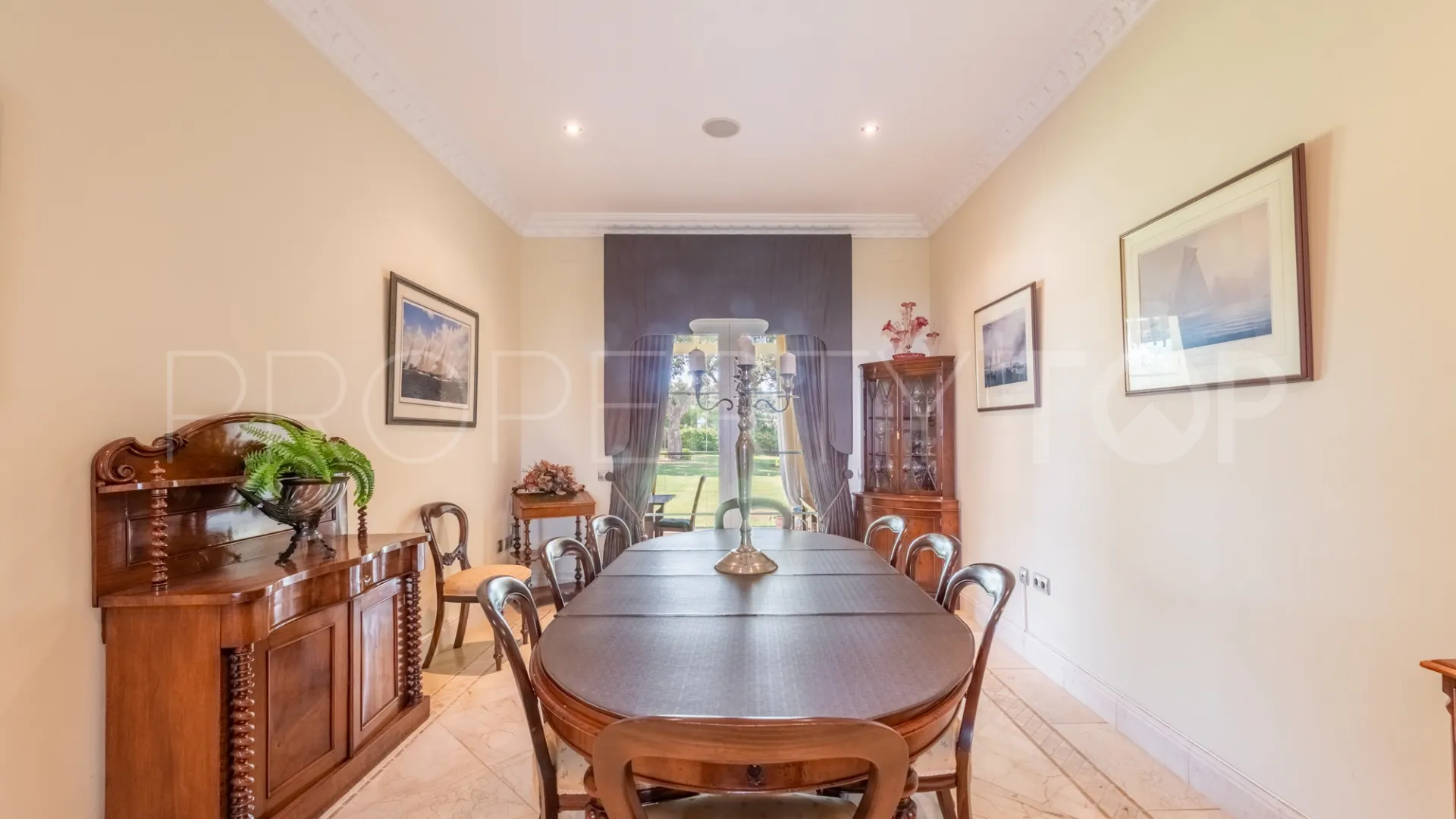 San Roque Club, villa en venta con 7 dormitorios