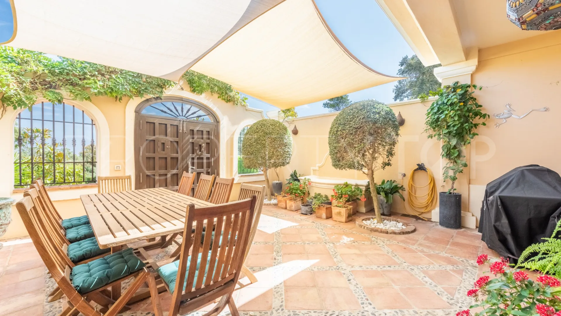 San Roque Club, villa en venta con 7 dormitorios
