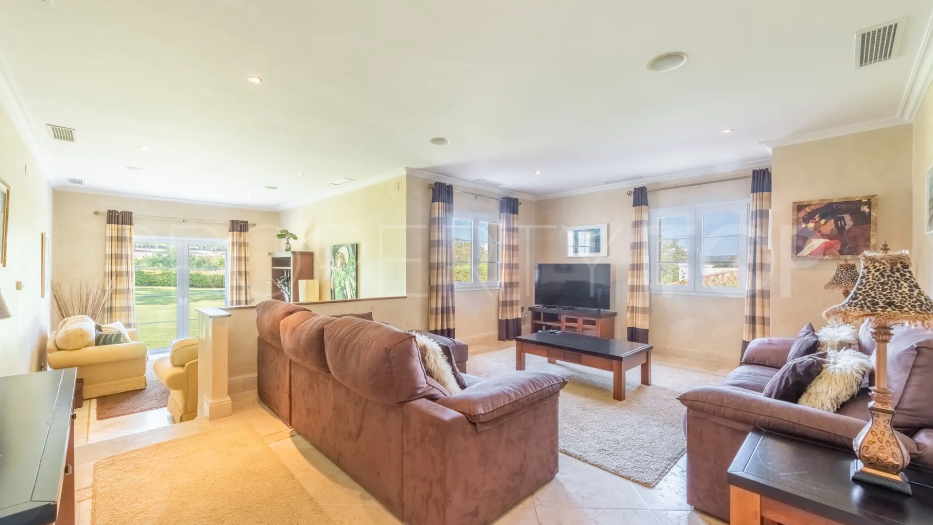 San Roque Club, villa en venta con 7 dormitorios