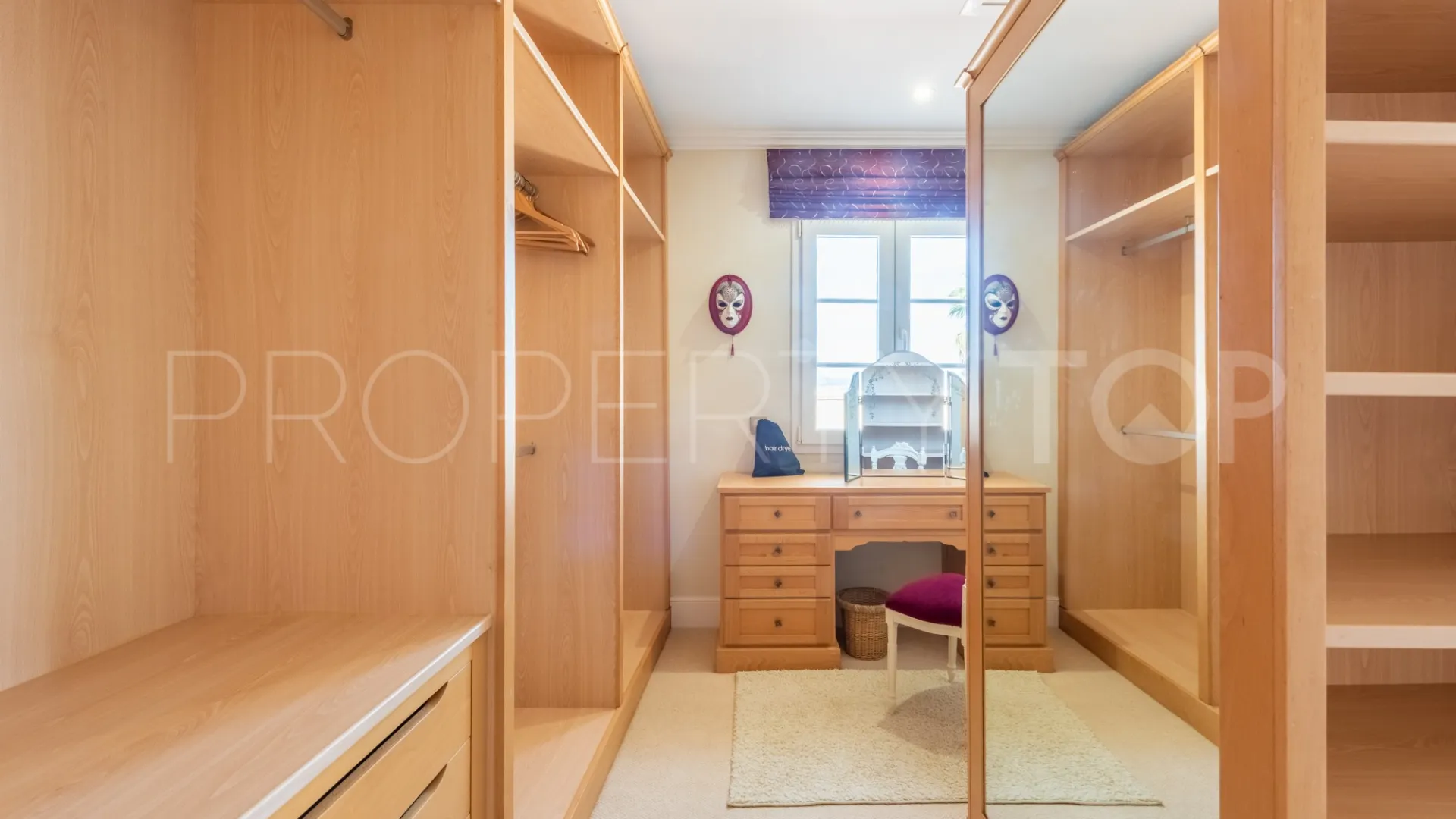 San Roque Club, villa en venta con 7 dormitorios