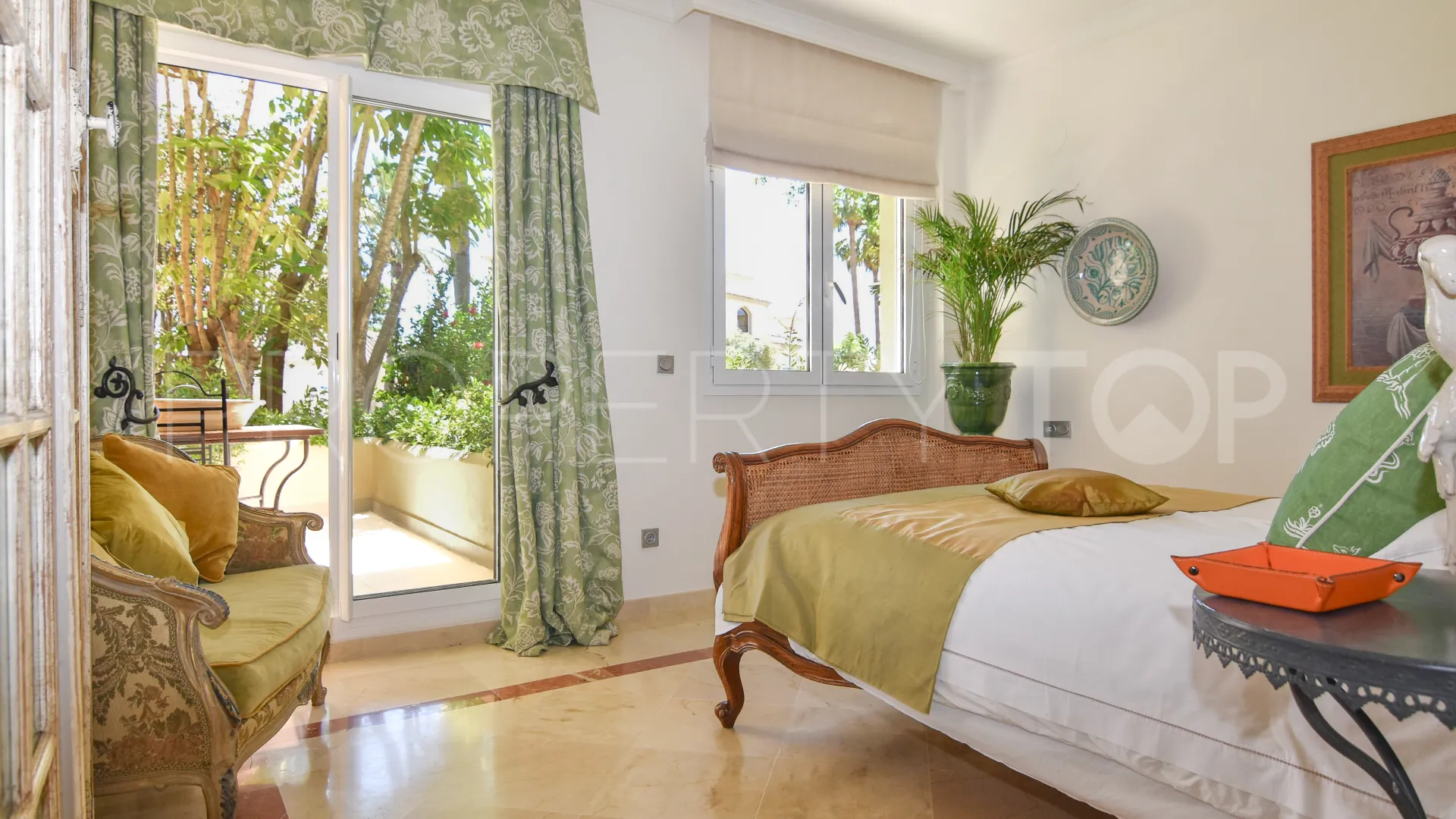 Apartamento planta baja en venta en San Roque Club de 3 dormitorios