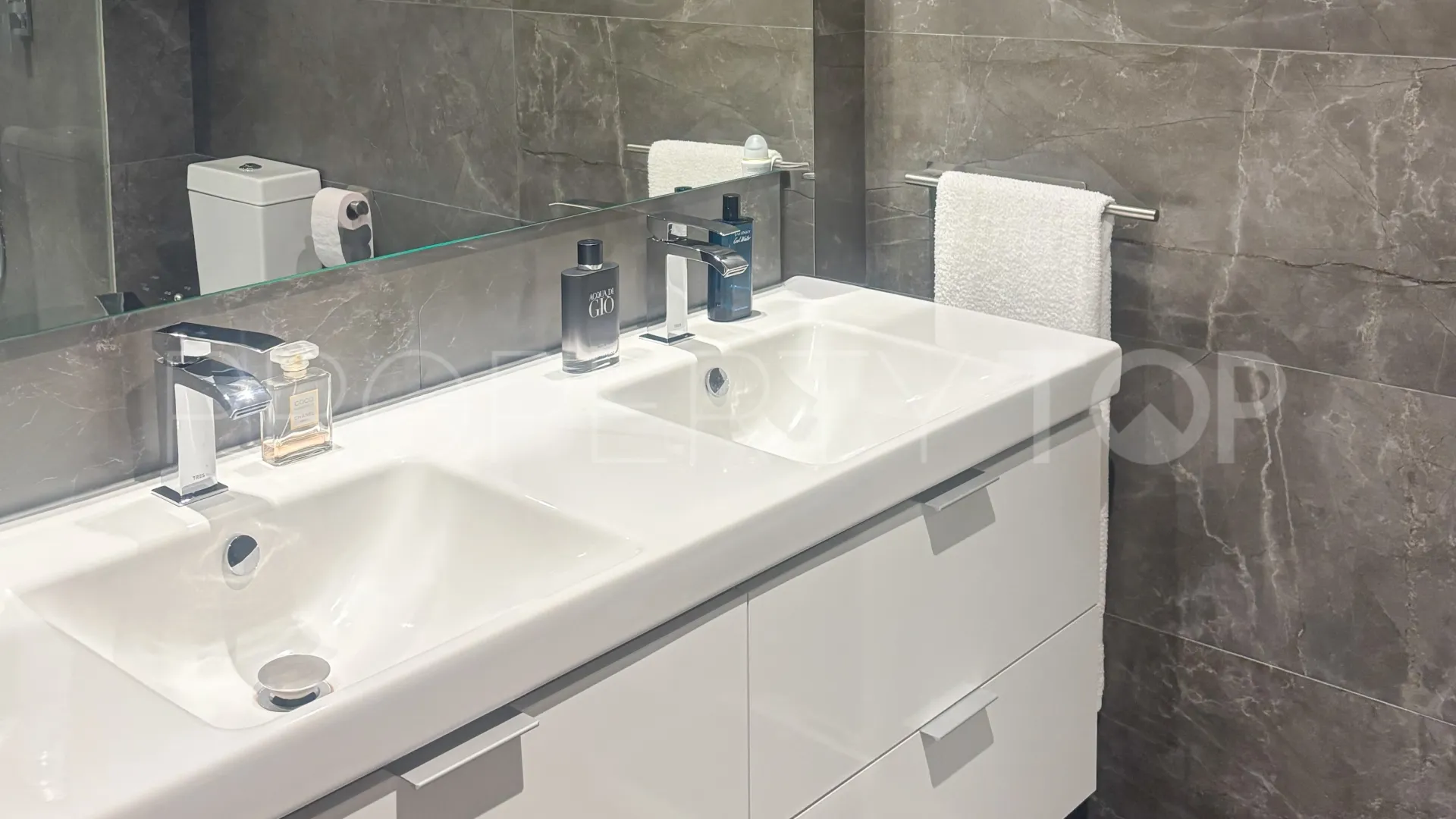 Apartment for sale in Emerald Greens with 2 bedrooms