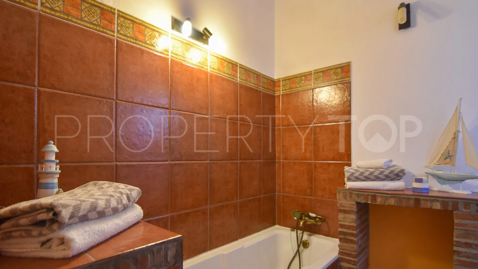 San Pablo de Buceite, casa de campo de 2 dormitorios a la venta