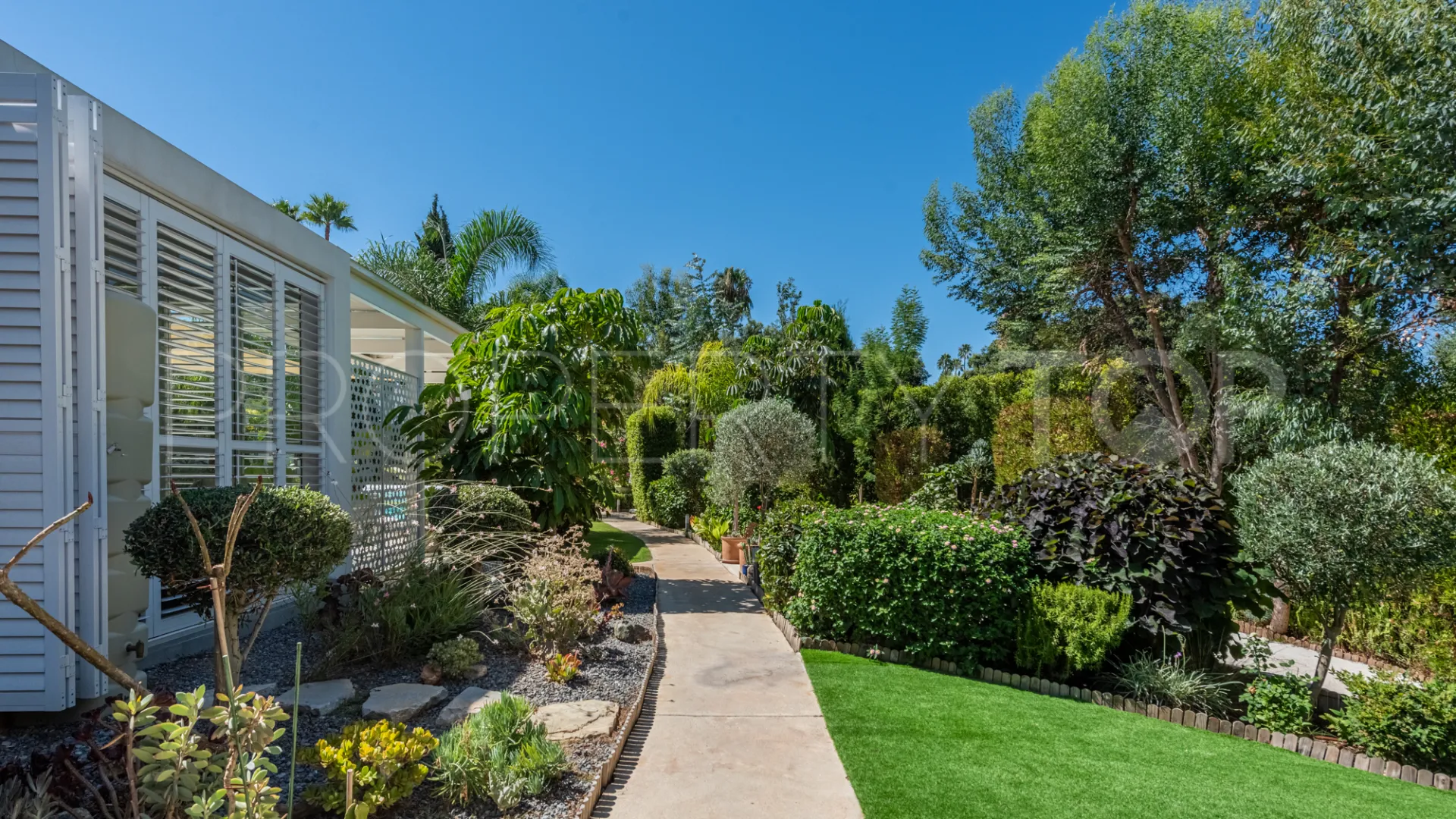 Villa a la venta de 5 dormitorios en Sotogrande Costa