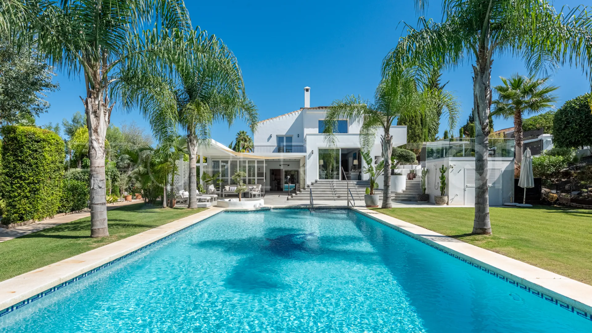 Villa a la venta de 5 dormitorios en Sotogrande Costa