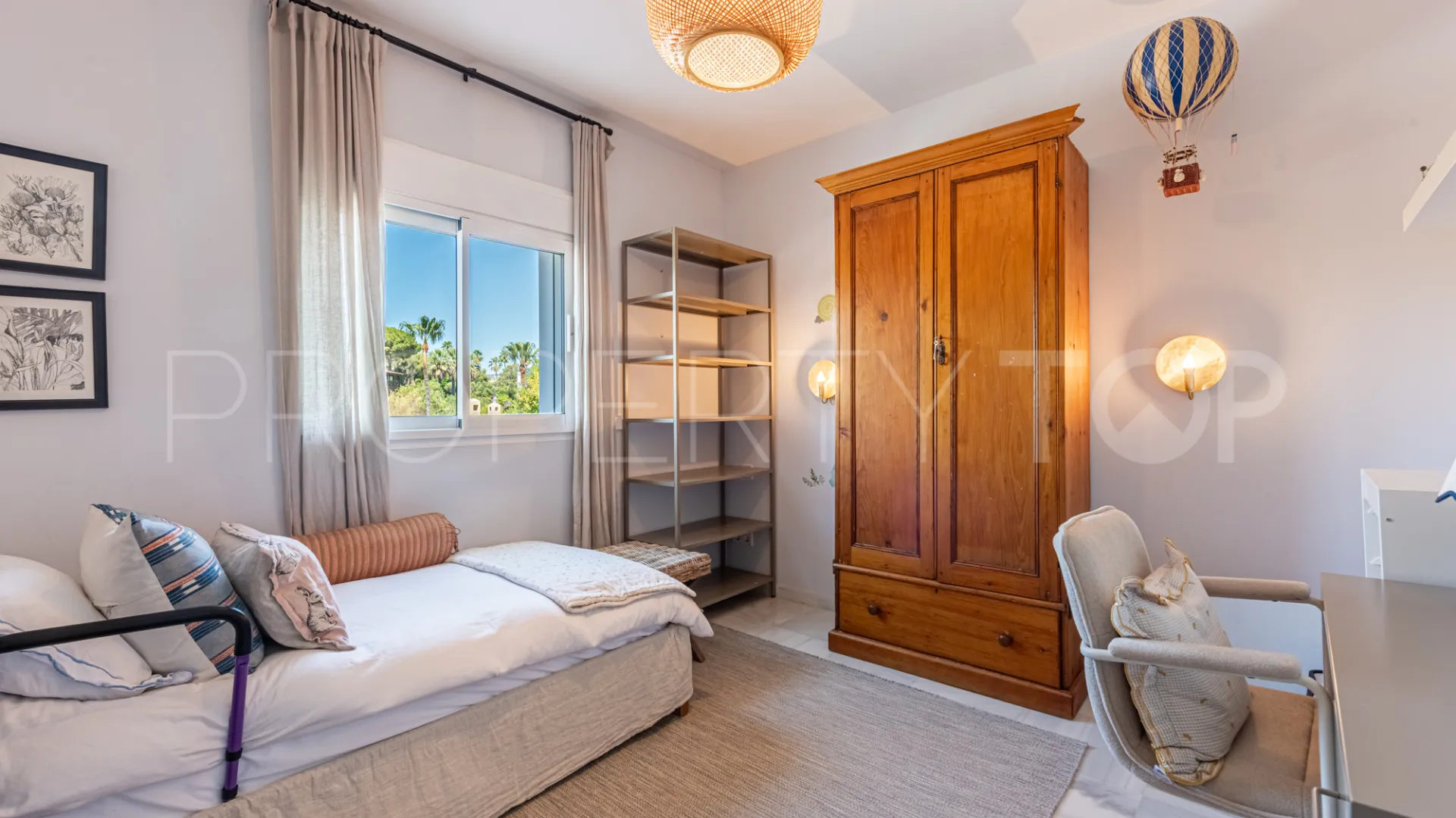 Villa a la venta de 5 dormitorios en Sotogrande Costa
