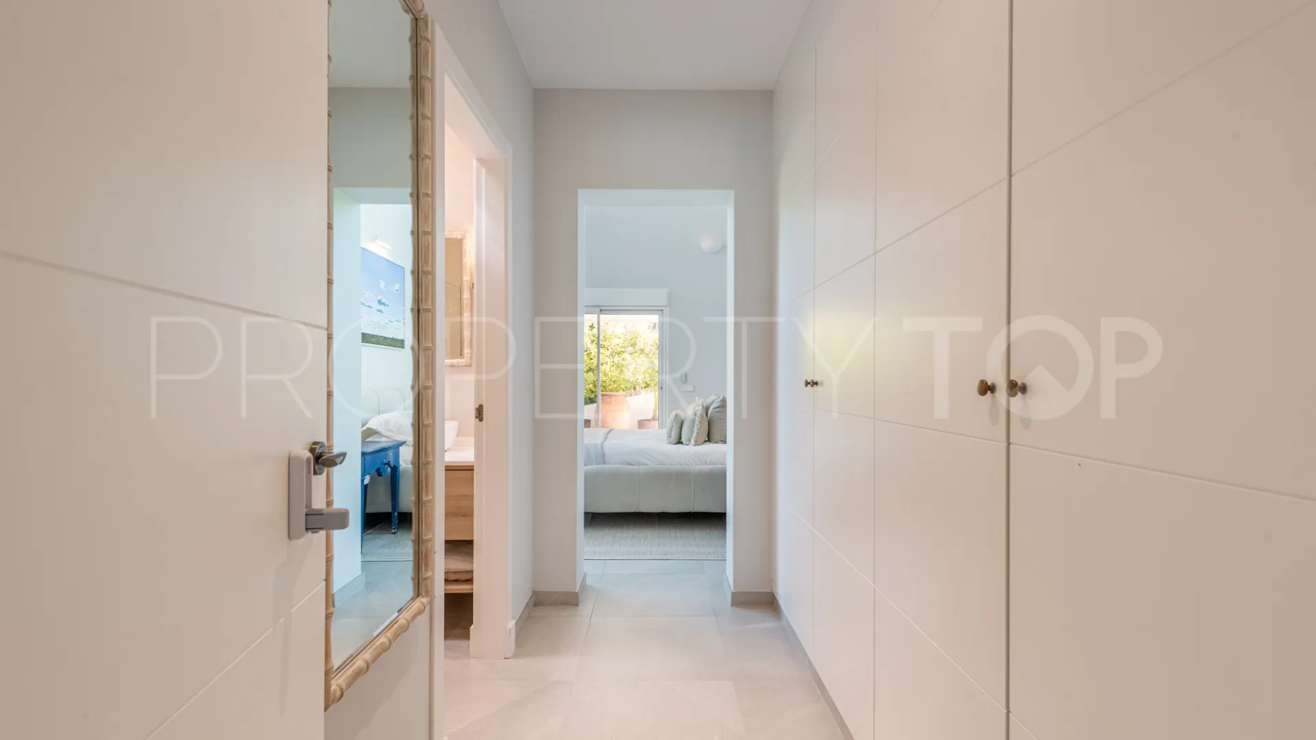 Villa a la venta de 5 dormitorios en Sotogrande Costa