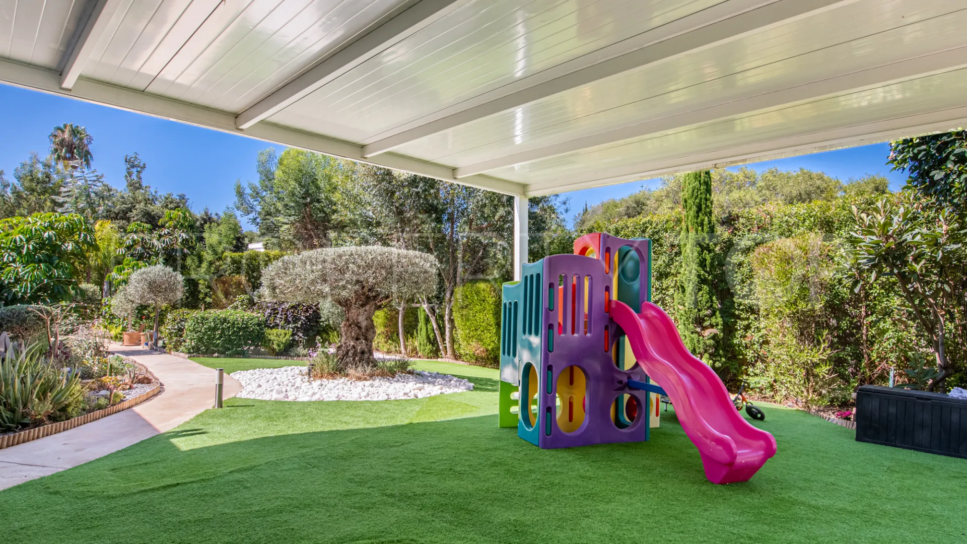 Villa a la venta de 5 dormitorios en Sotogrande Costa