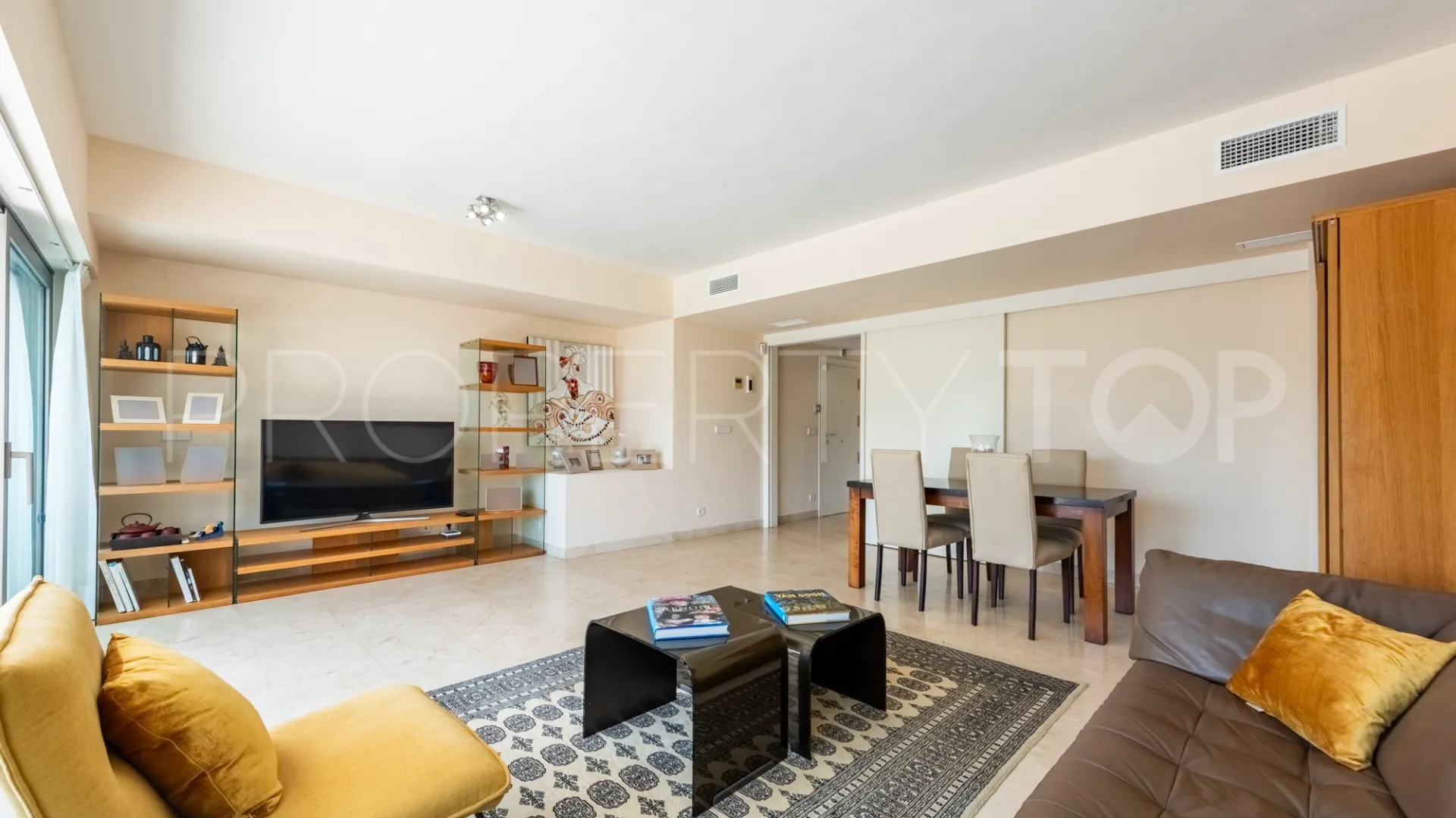 Marina de Sotogrande, atico duplex con 4 dormitorios a la venta