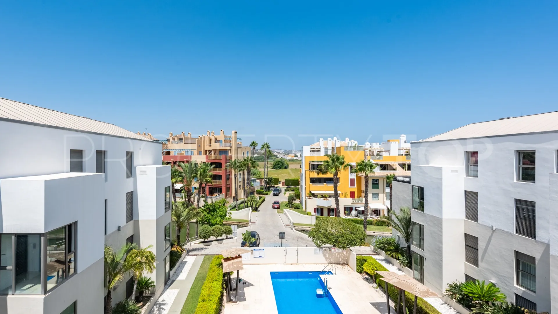 Marina de Sotogrande, atico duplex con 4 dormitorios a la venta