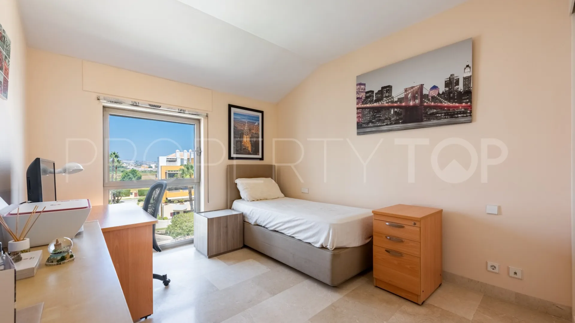 Marina de Sotogrande, atico duplex con 4 dormitorios a la venta