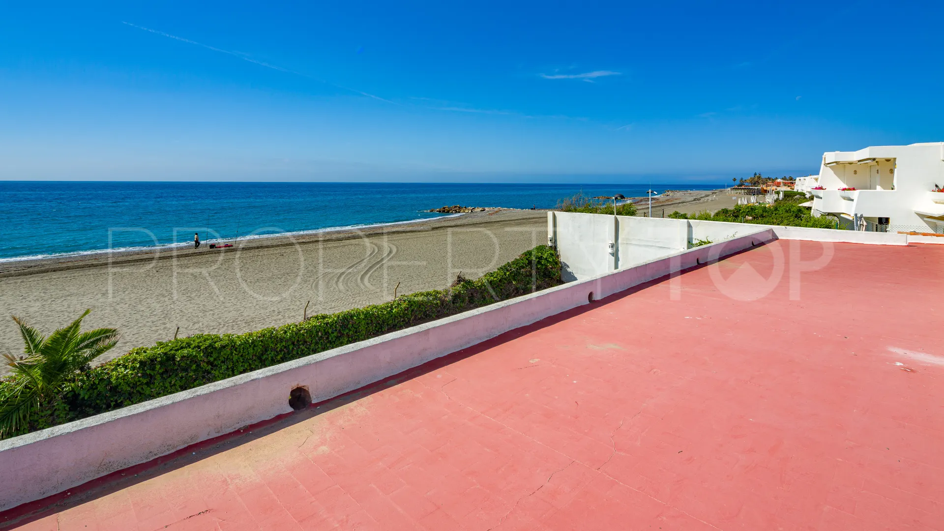 Se vende villa de 4 dormitorios en Guadalmina Baja