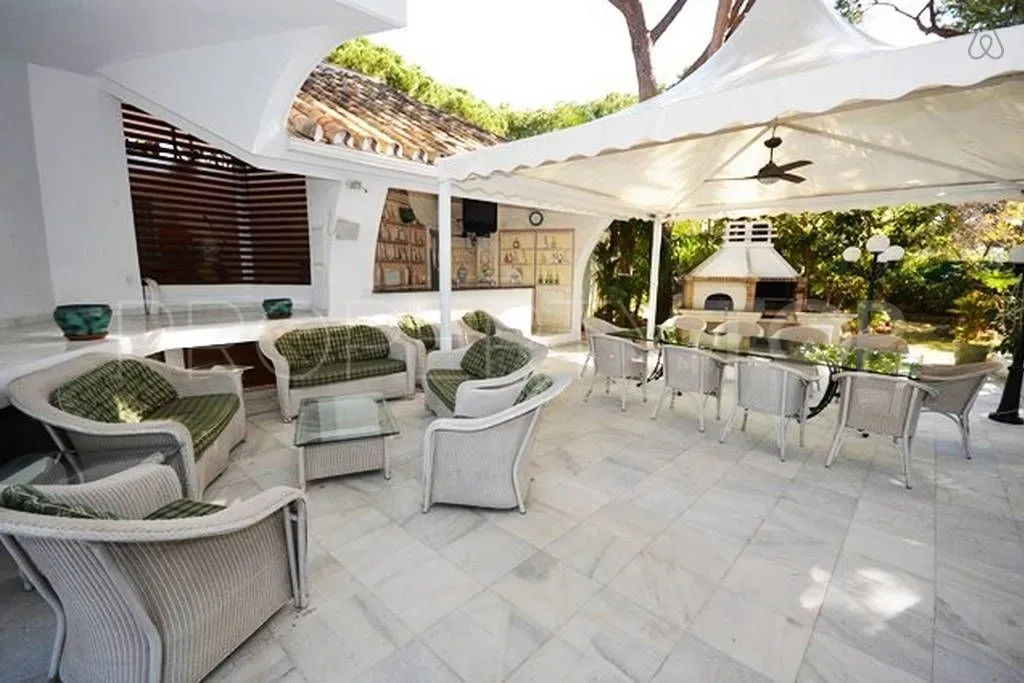 Cabopino villa for sale