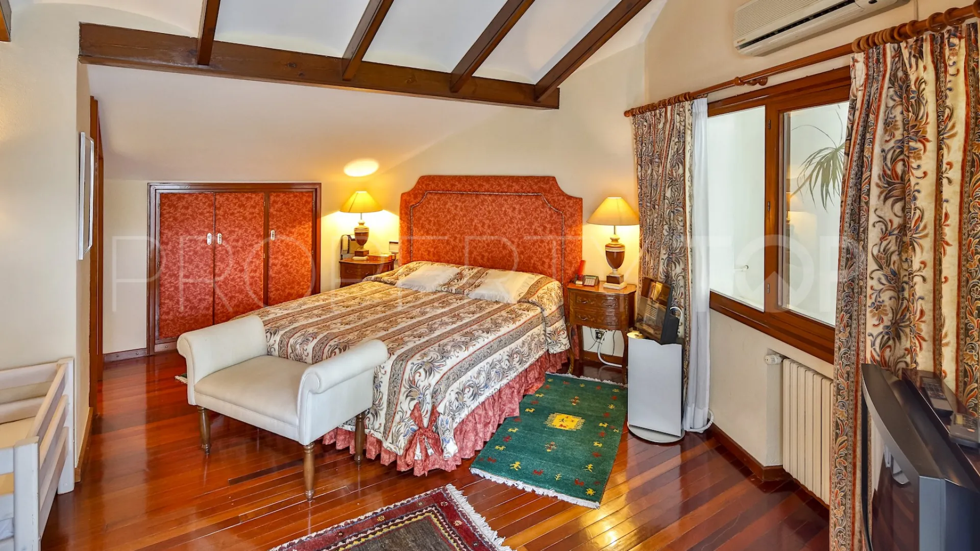 Cabopino villa for sale