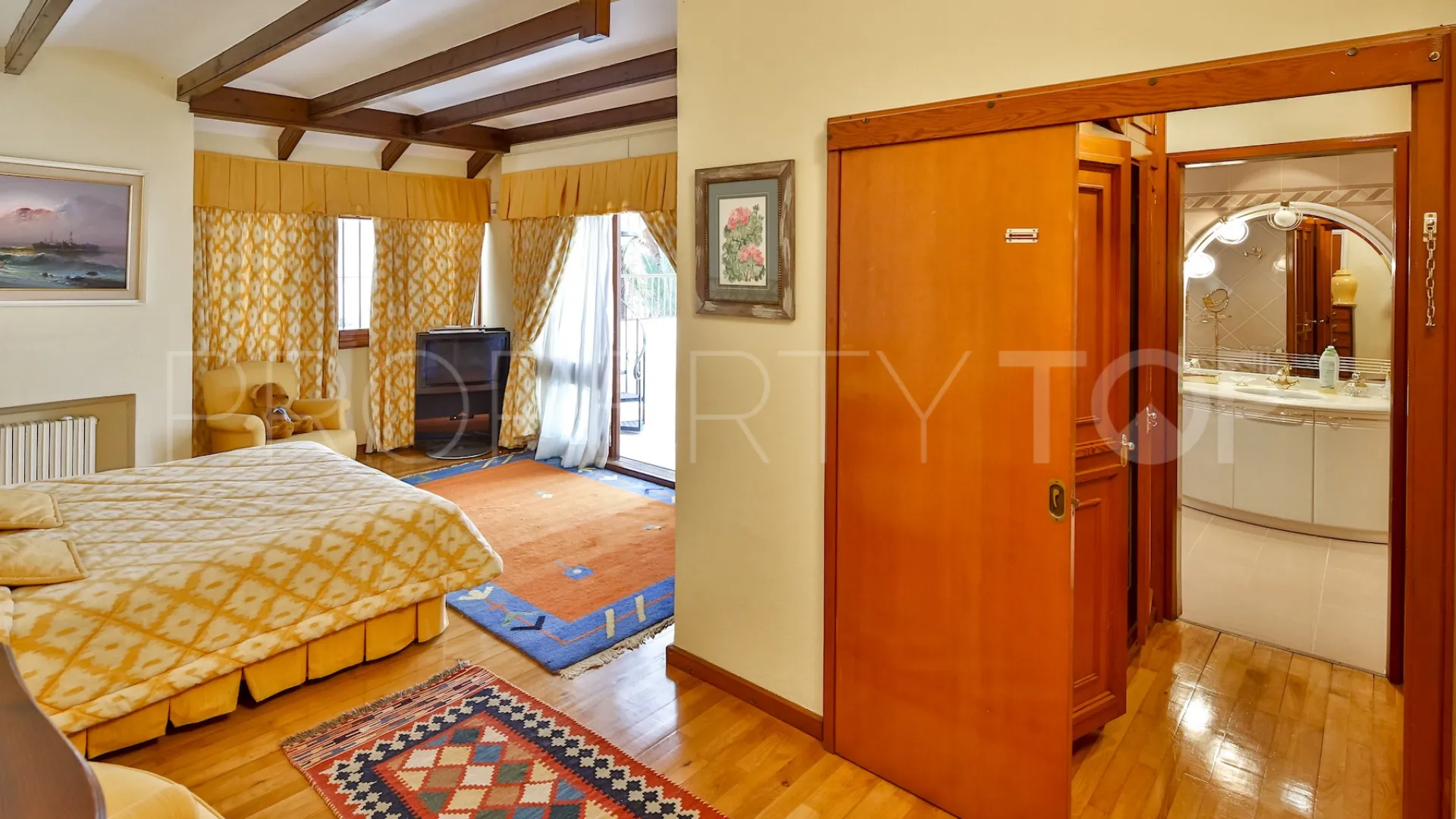 Cabopino villa for sale