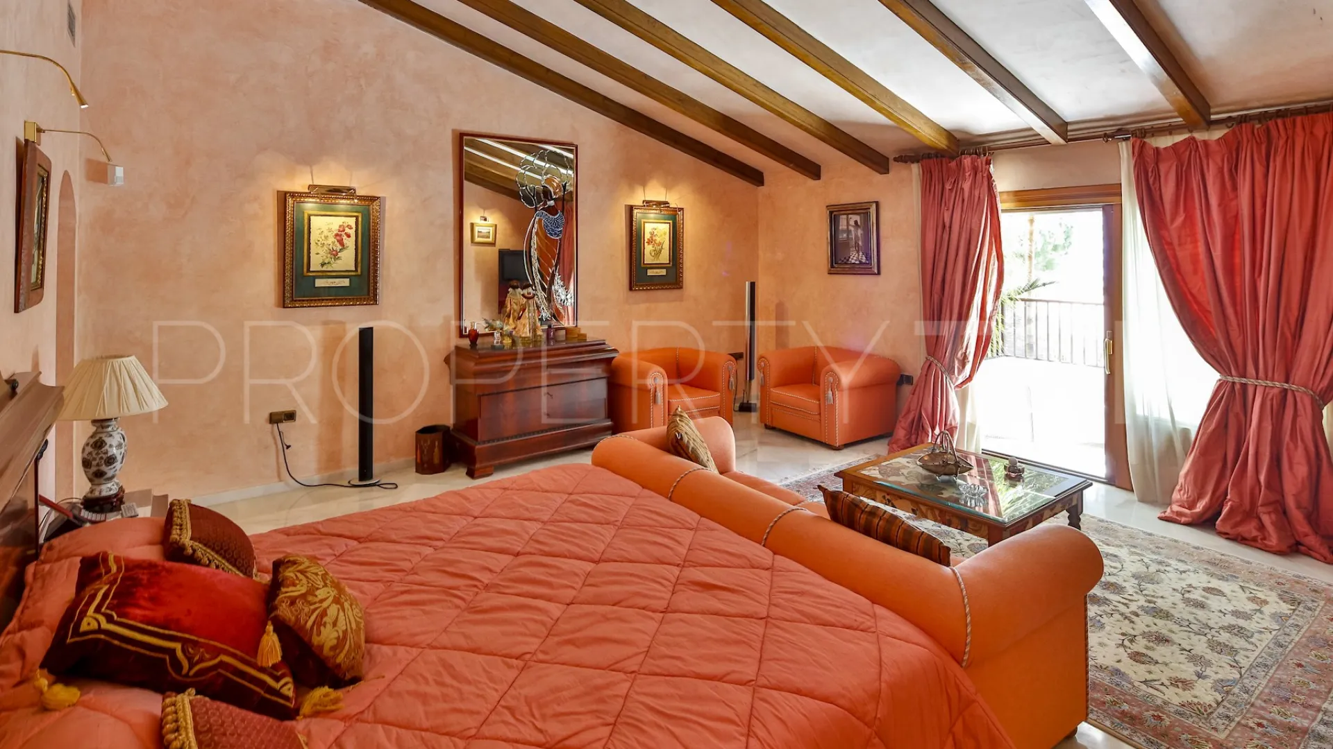 Cabopino villa for sale