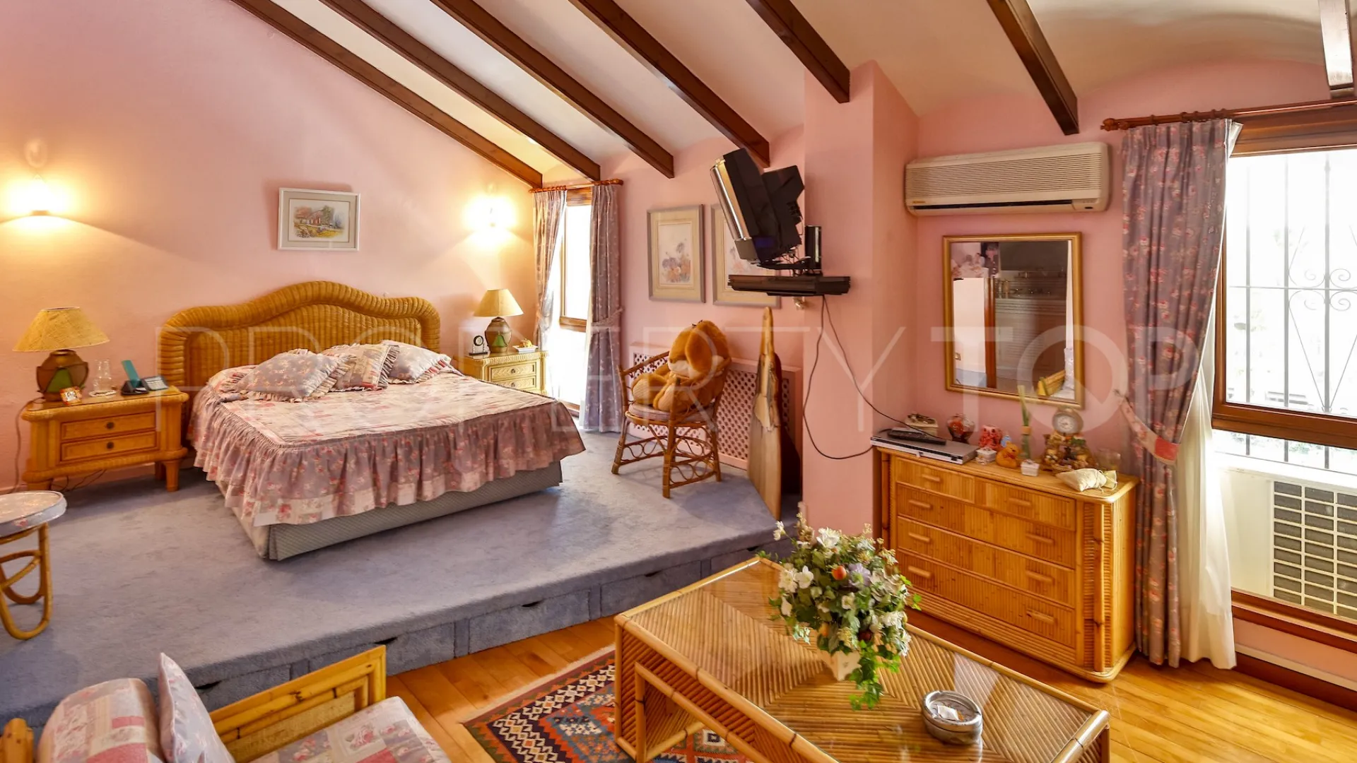 Cabopino villa for sale