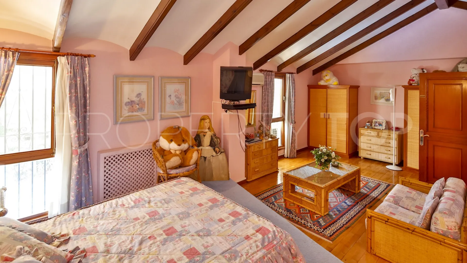 Cabopino villa for sale
