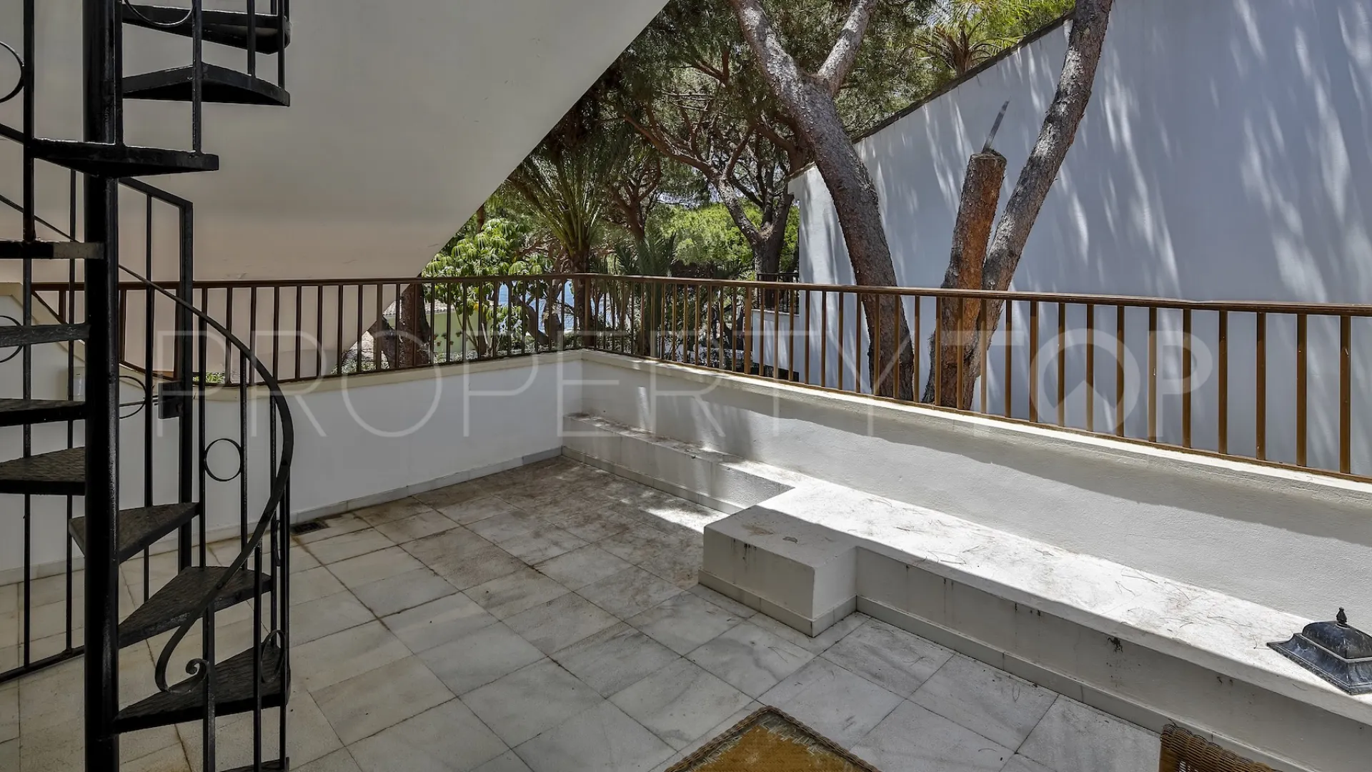 Cabopino villa for sale