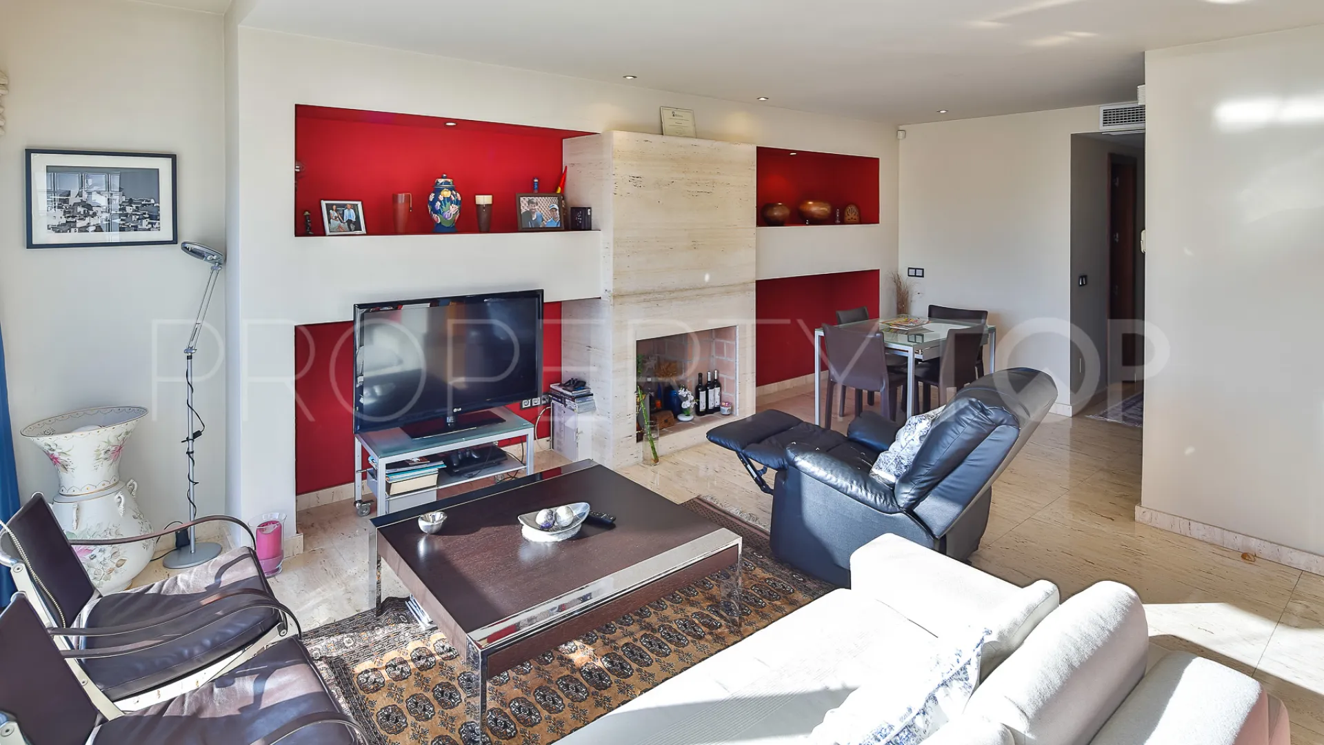 Buy 3 bedrooms restaurant in La Campana