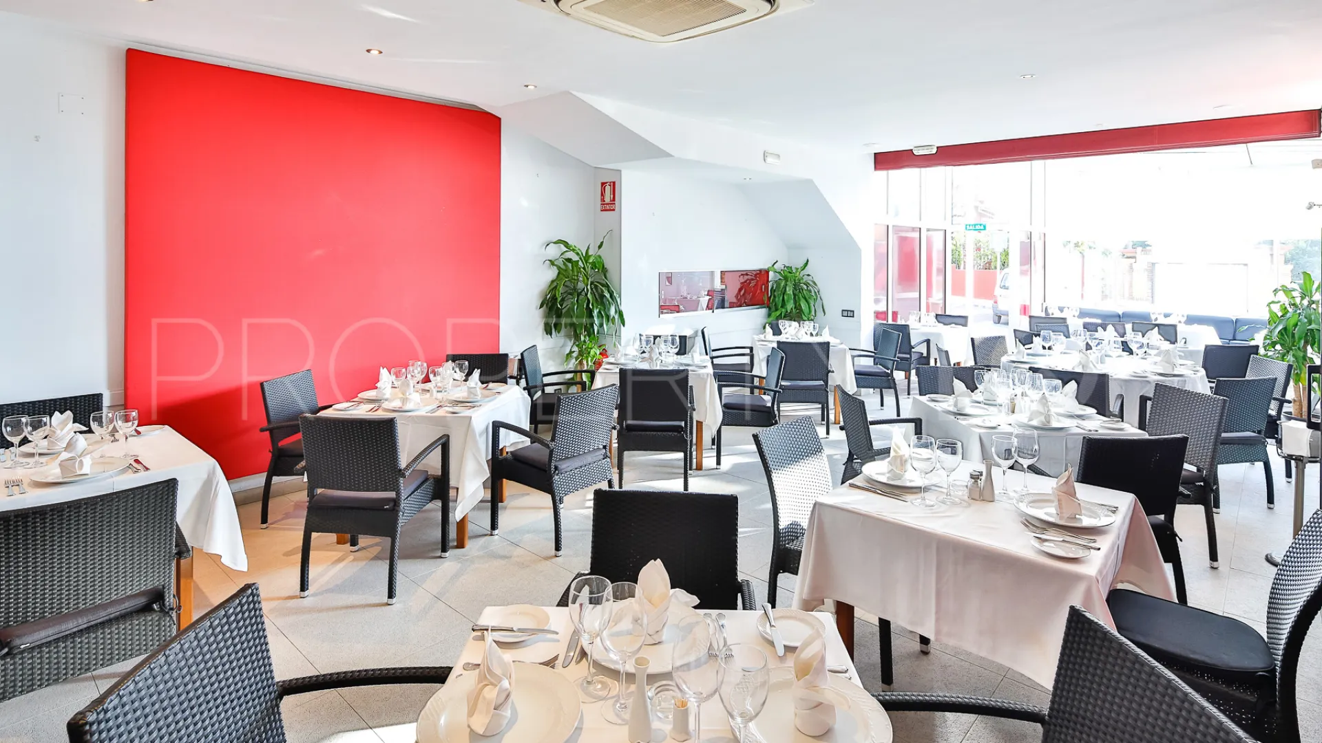Buy 3 bedrooms restaurant in La Campana