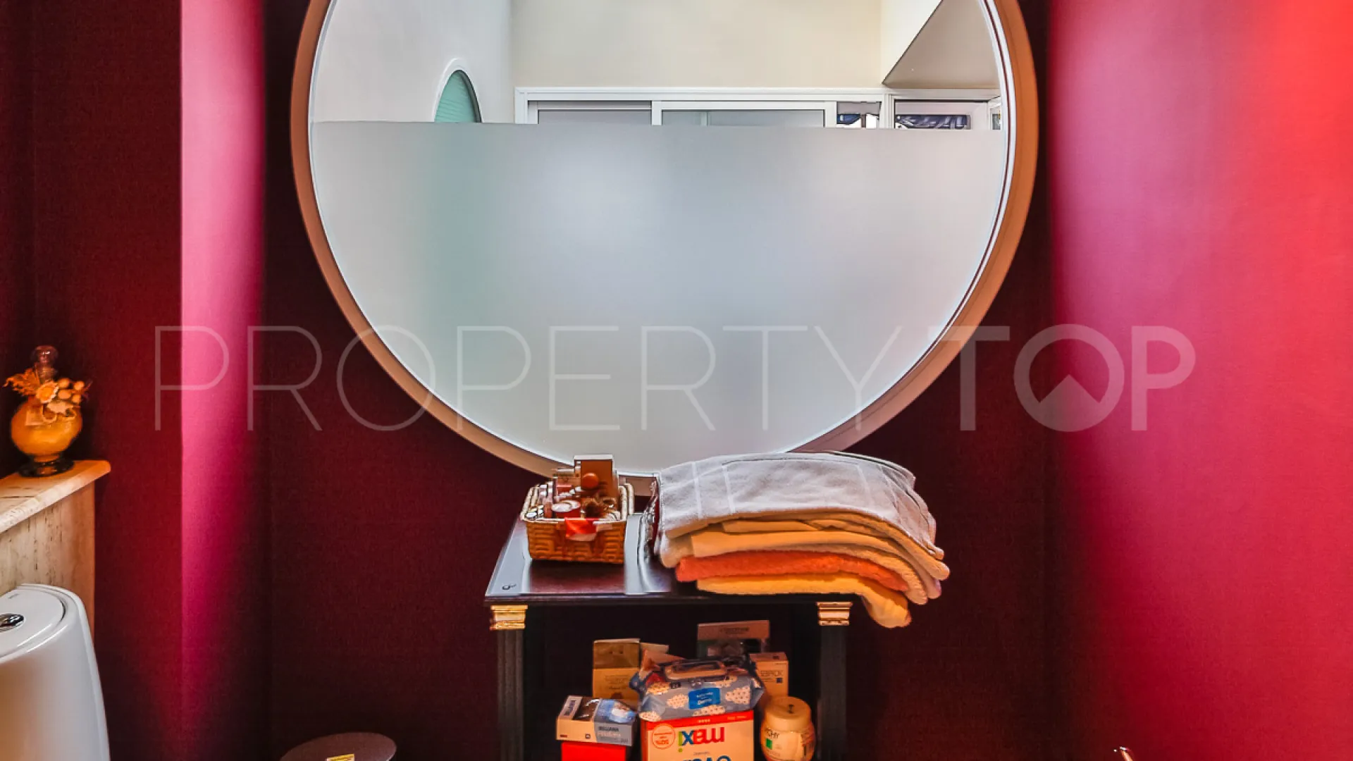 Buy 3 bedrooms restaurant in La Campana