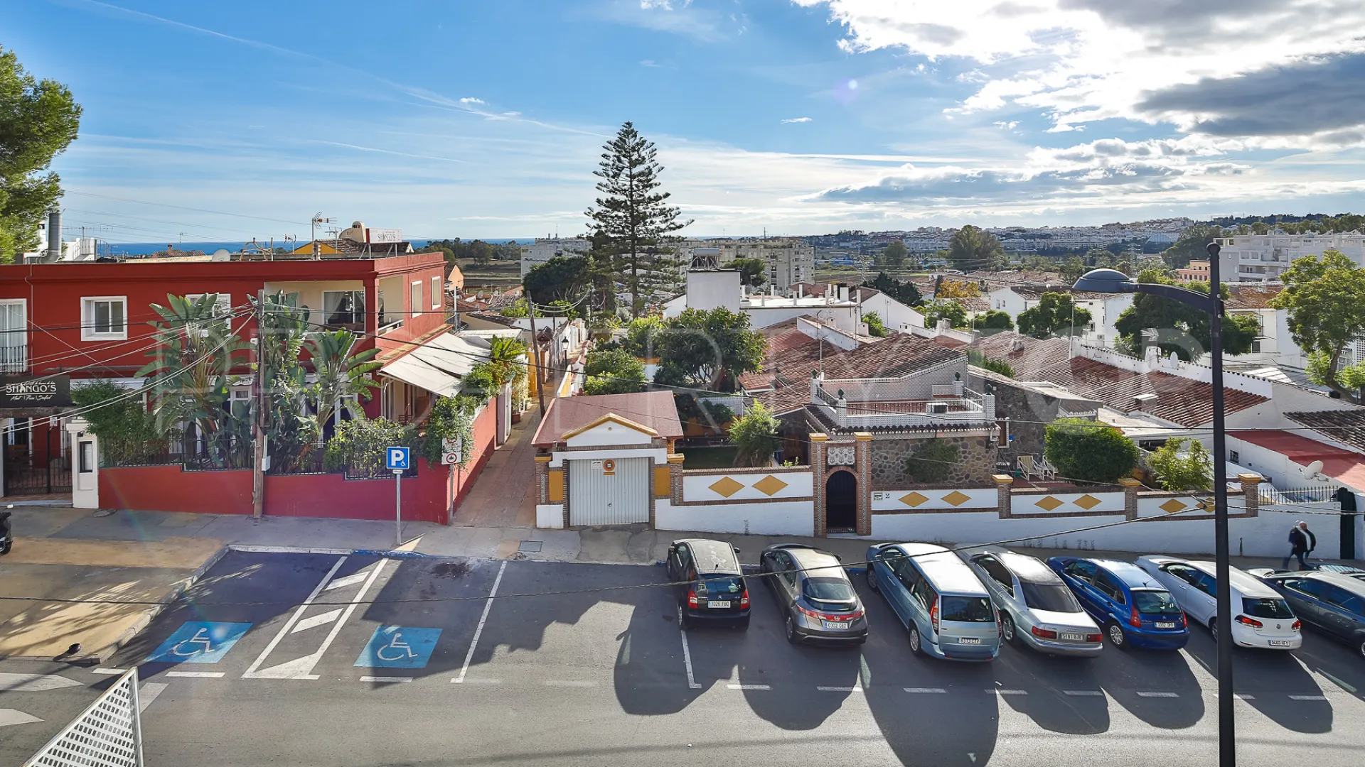Buy 3 bedrooms restaurant in La Campana