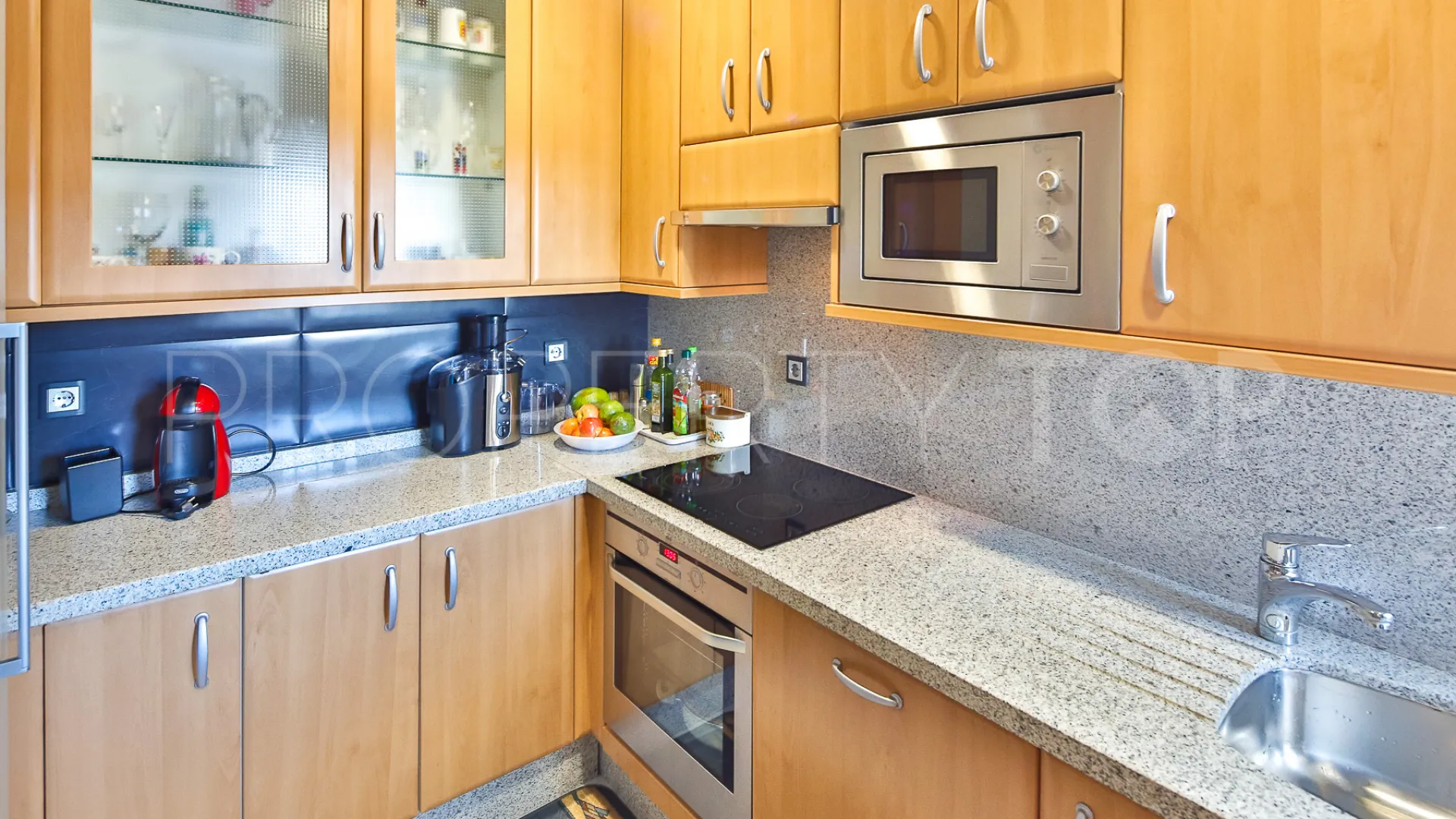 Buy 3 bedrooms restaurant in La Campana