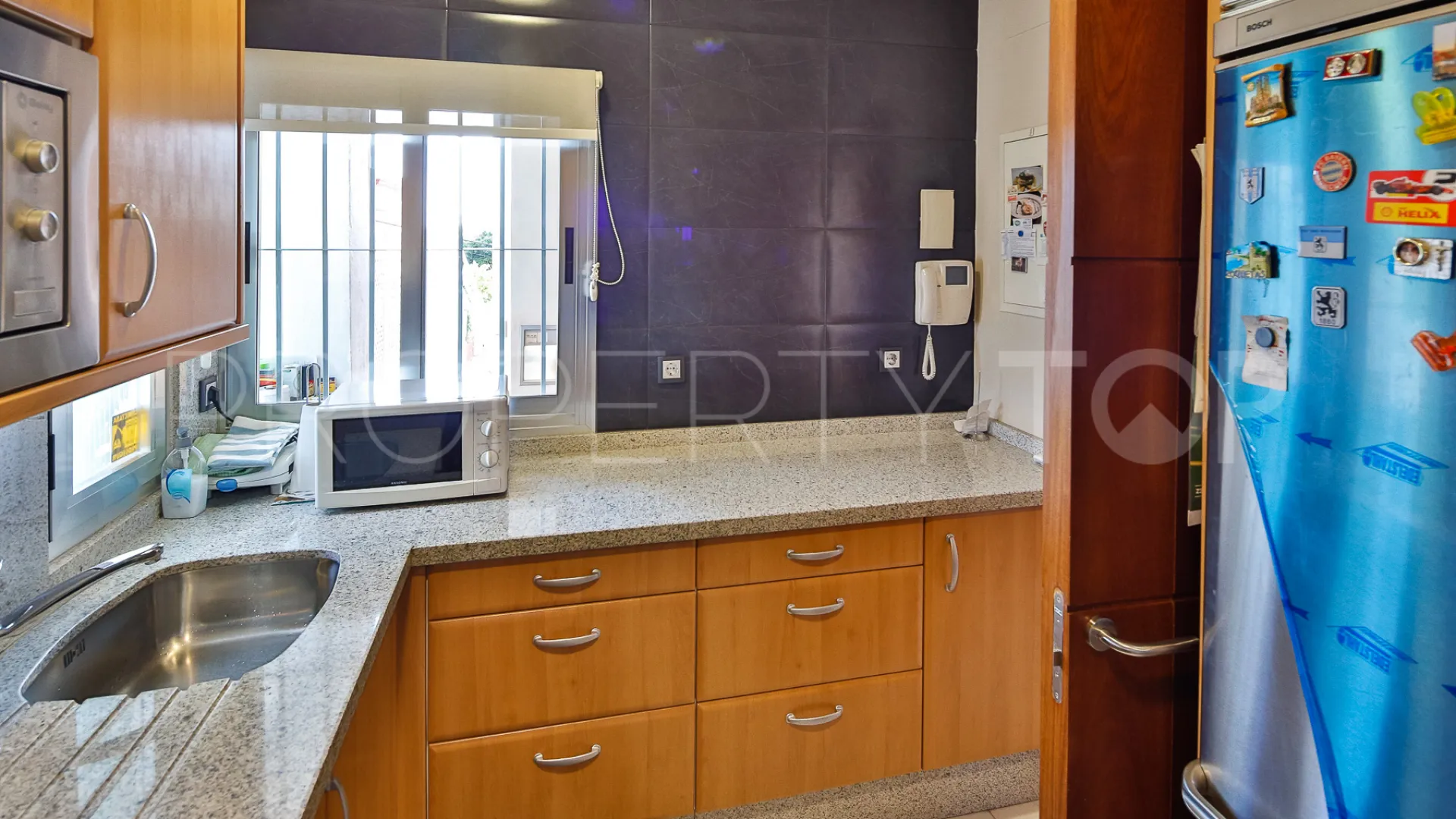 Buy 3 bedrooms restaurant in La Campana