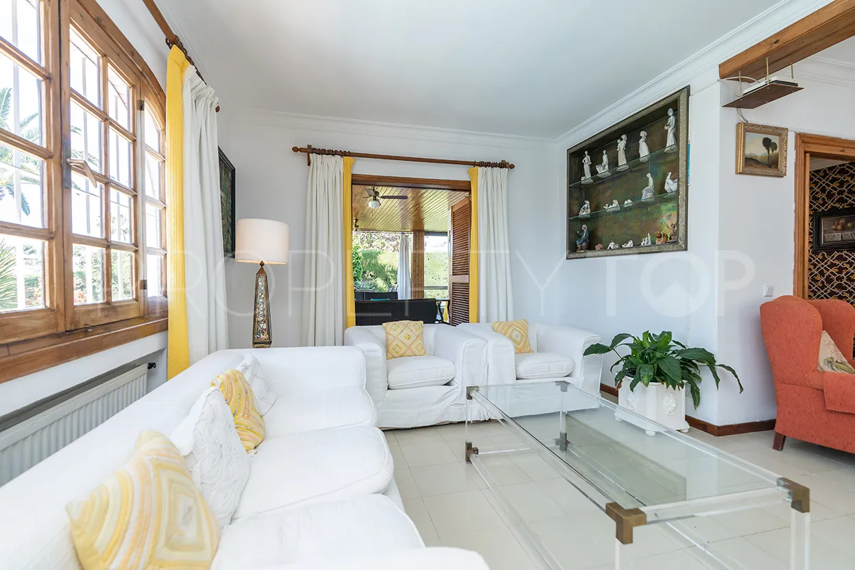 Villa en venta con 7 dormitorios en Huerta del Prado