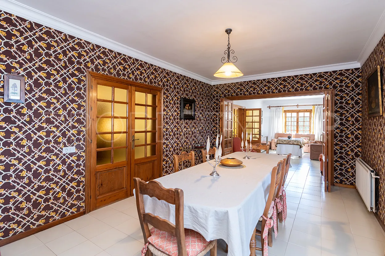 Villa en venta con 7 dormitorios en Huerta del Prado