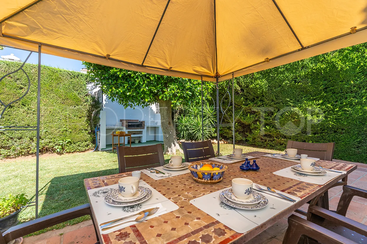 Villa en venta con 7 dormitorios en Huerta del Prado