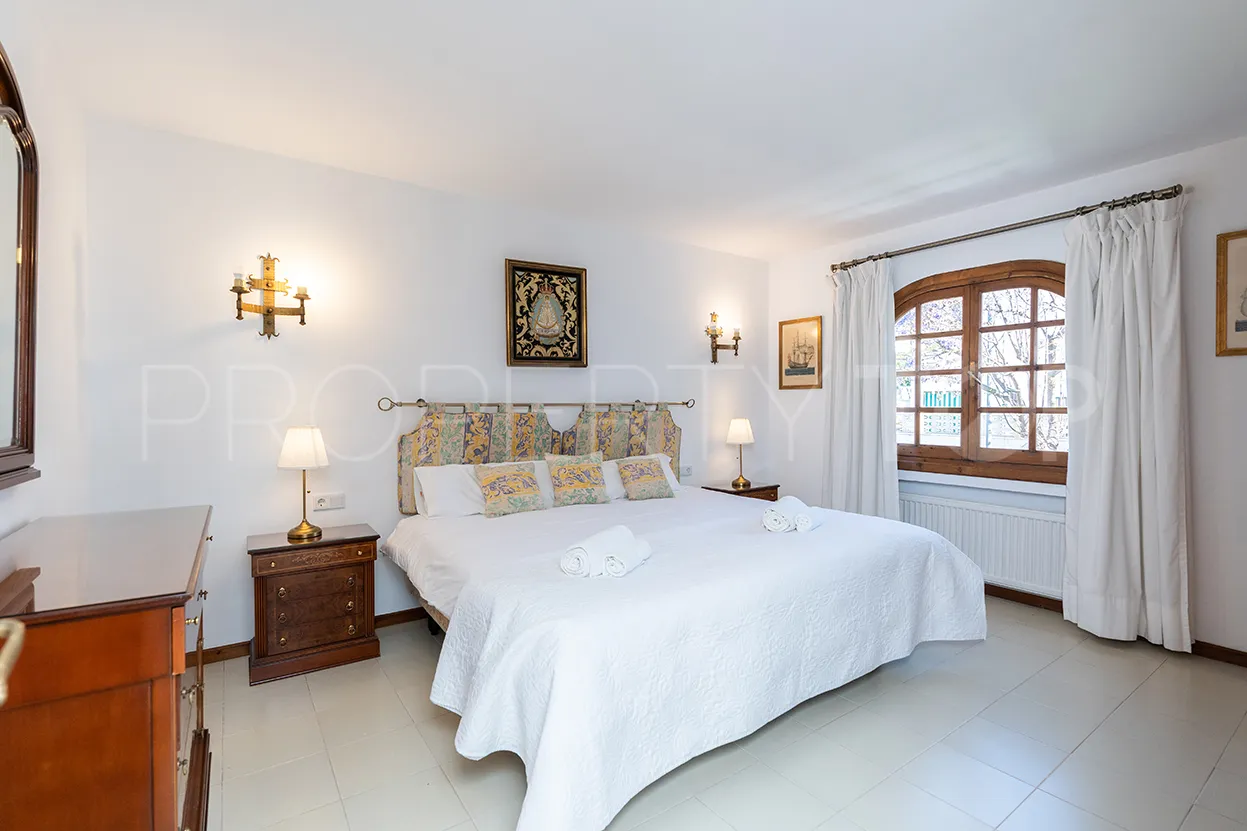 Villa en venta con 7 dormitorios en Huerta del Prado