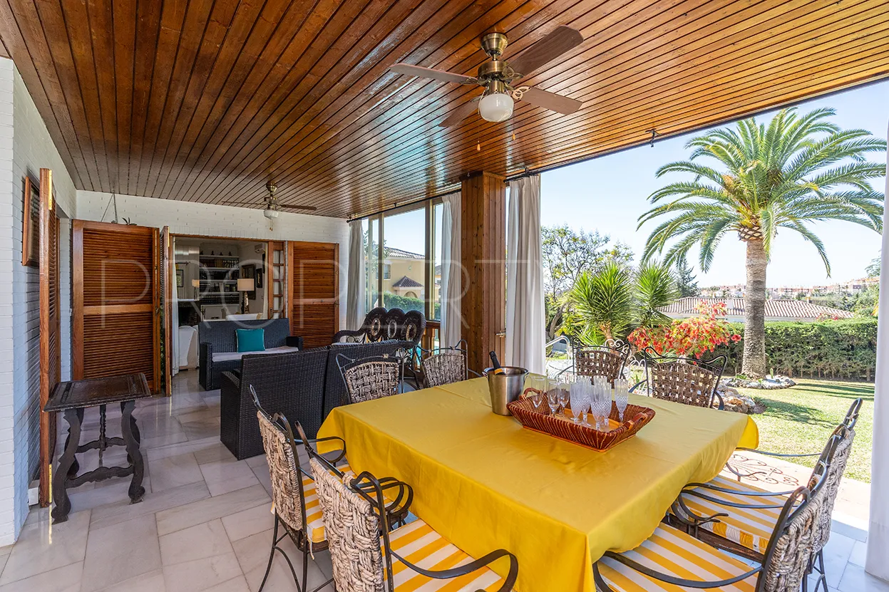 Villa en venta con 7 dormitorios en Huerta del Prado