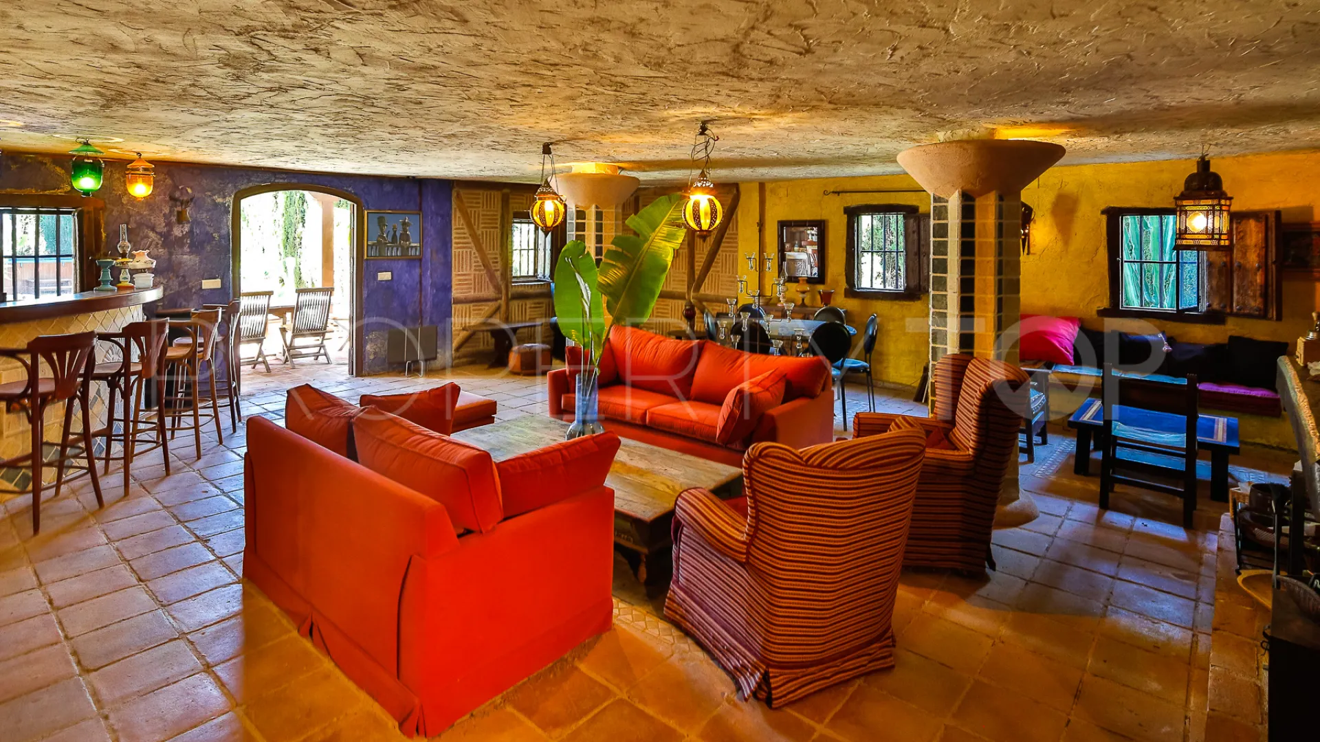 Villa de 5 dormitorios en venta en Nueva Andalucia