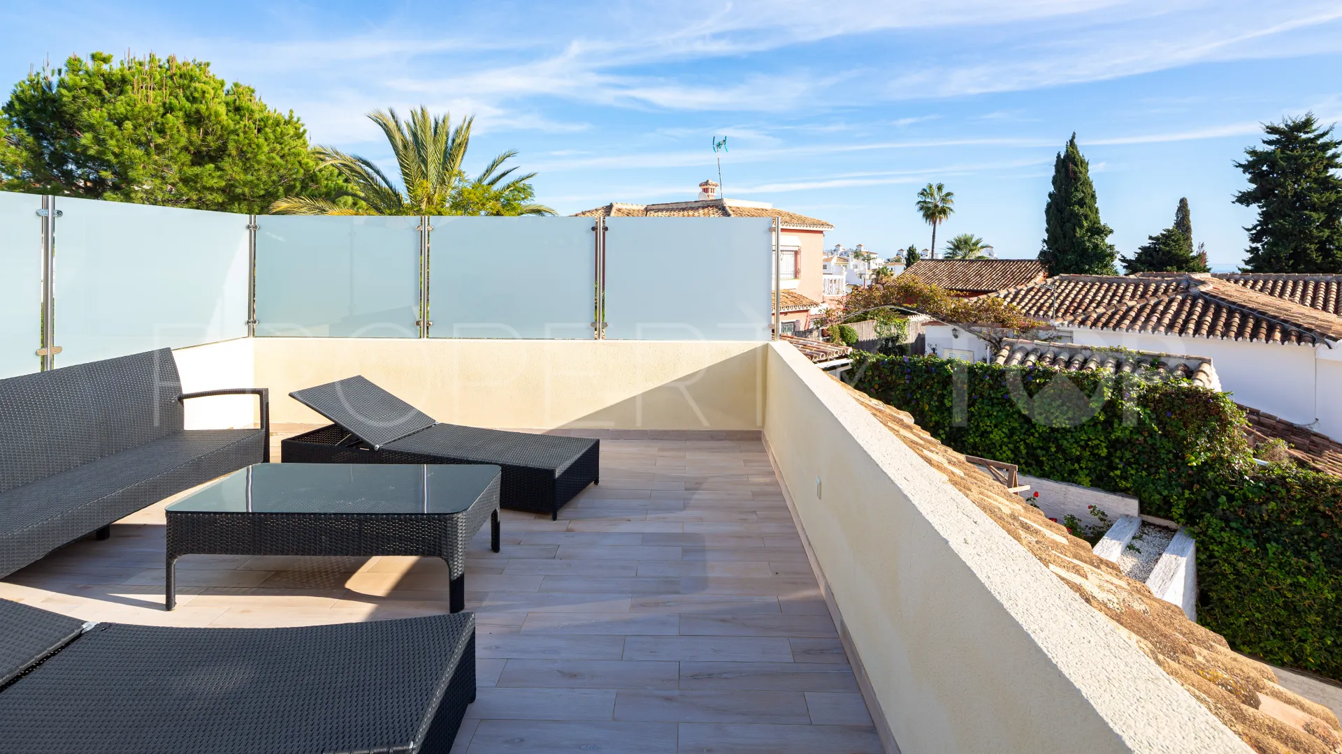 Nueva Andalucia, villa de 5 dormitorios en venta
