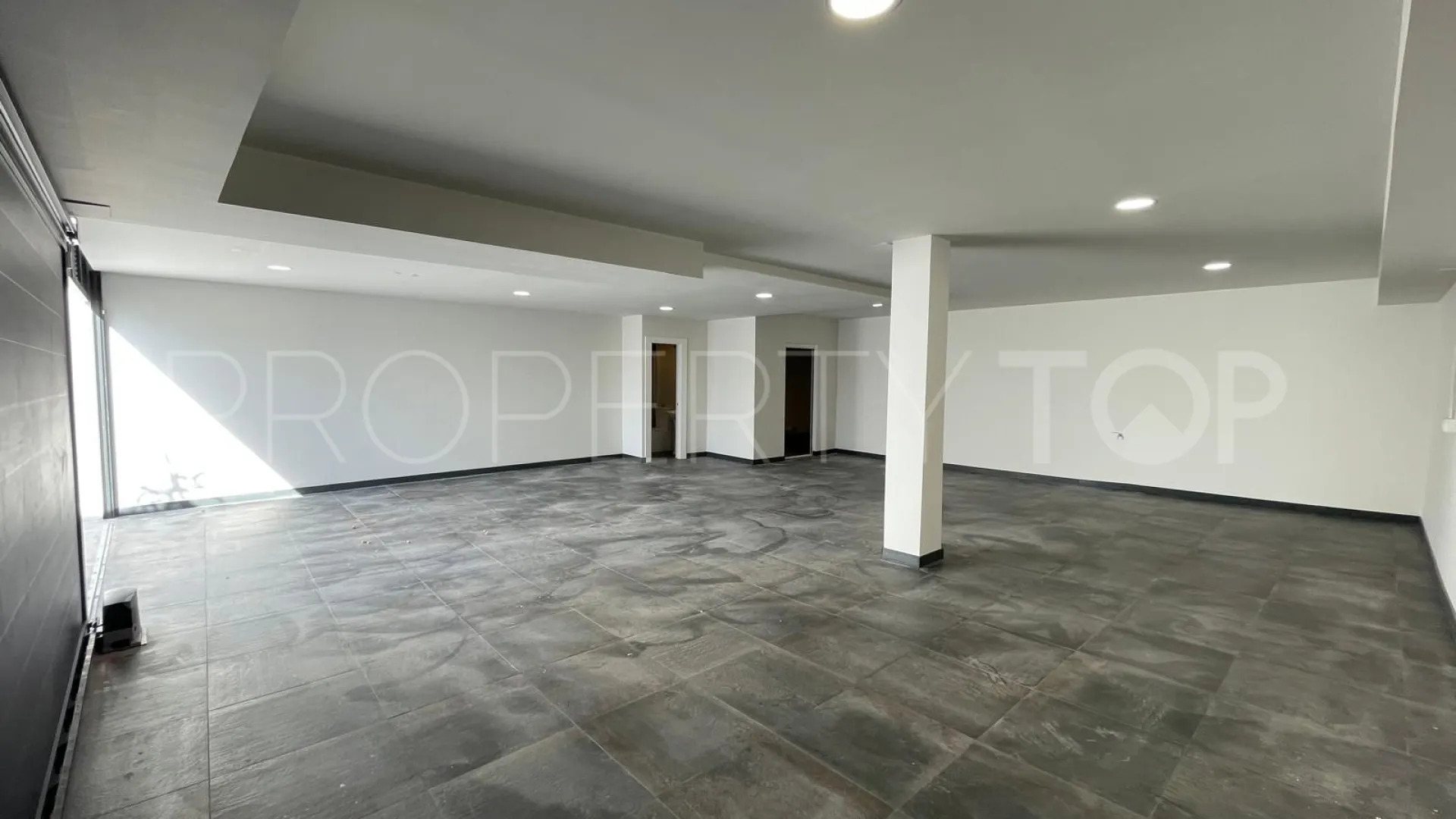 Villa con 5 dormitorios a la venta en Mijas Costa