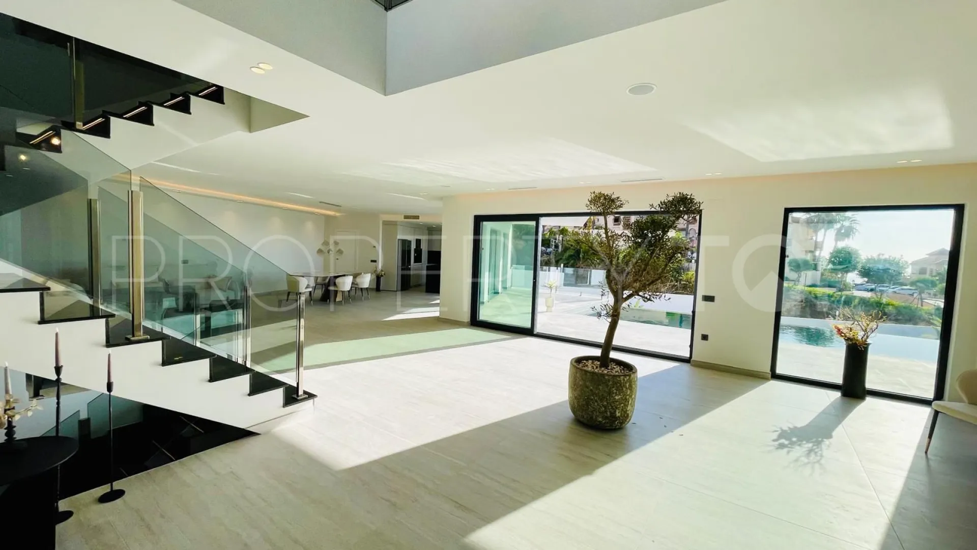 Villa con 5 dormitorios a la venta en Mijas Costa