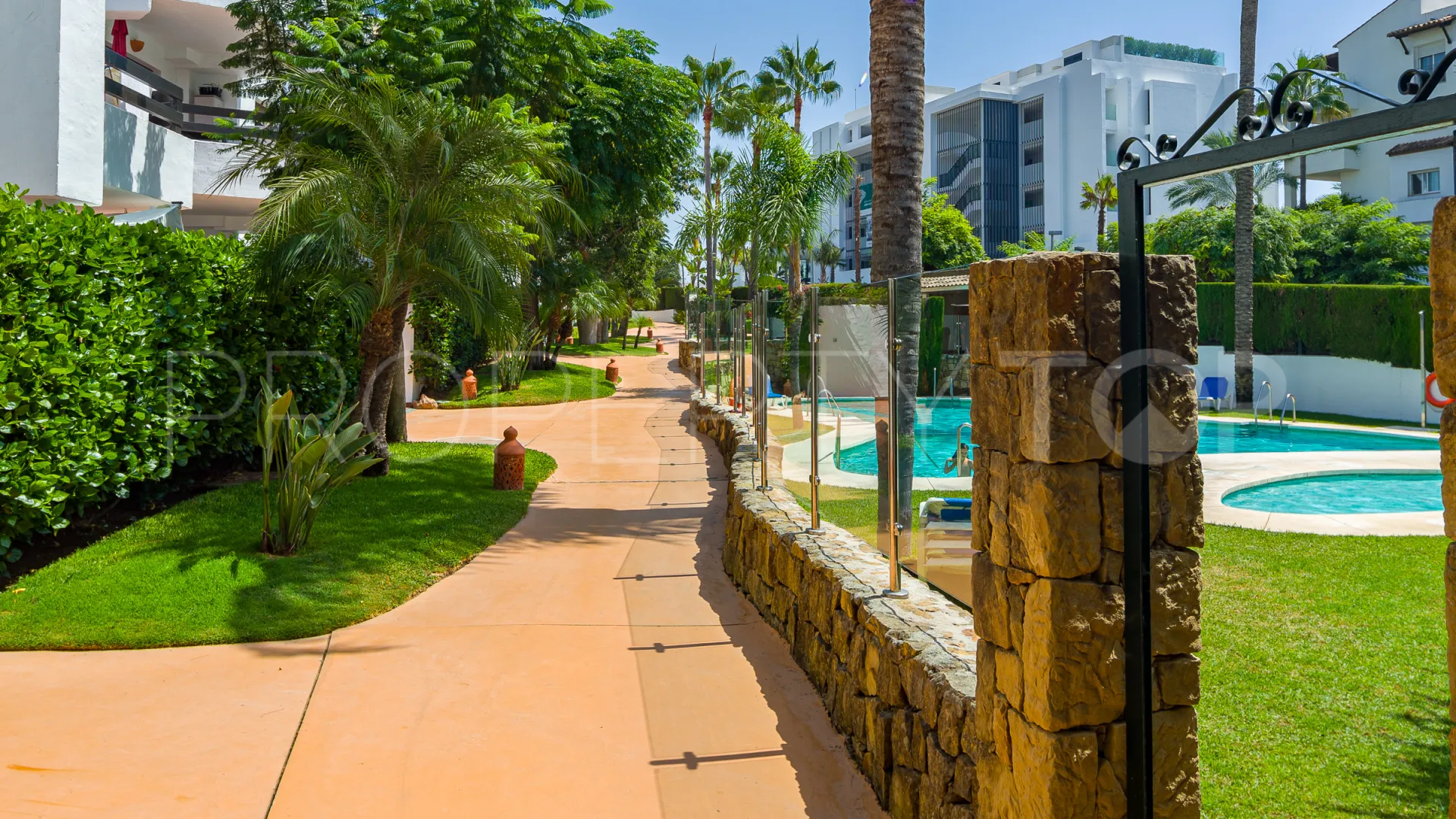 Costalita del Mar, apartamento planta baja en venta de 5 dormitorios